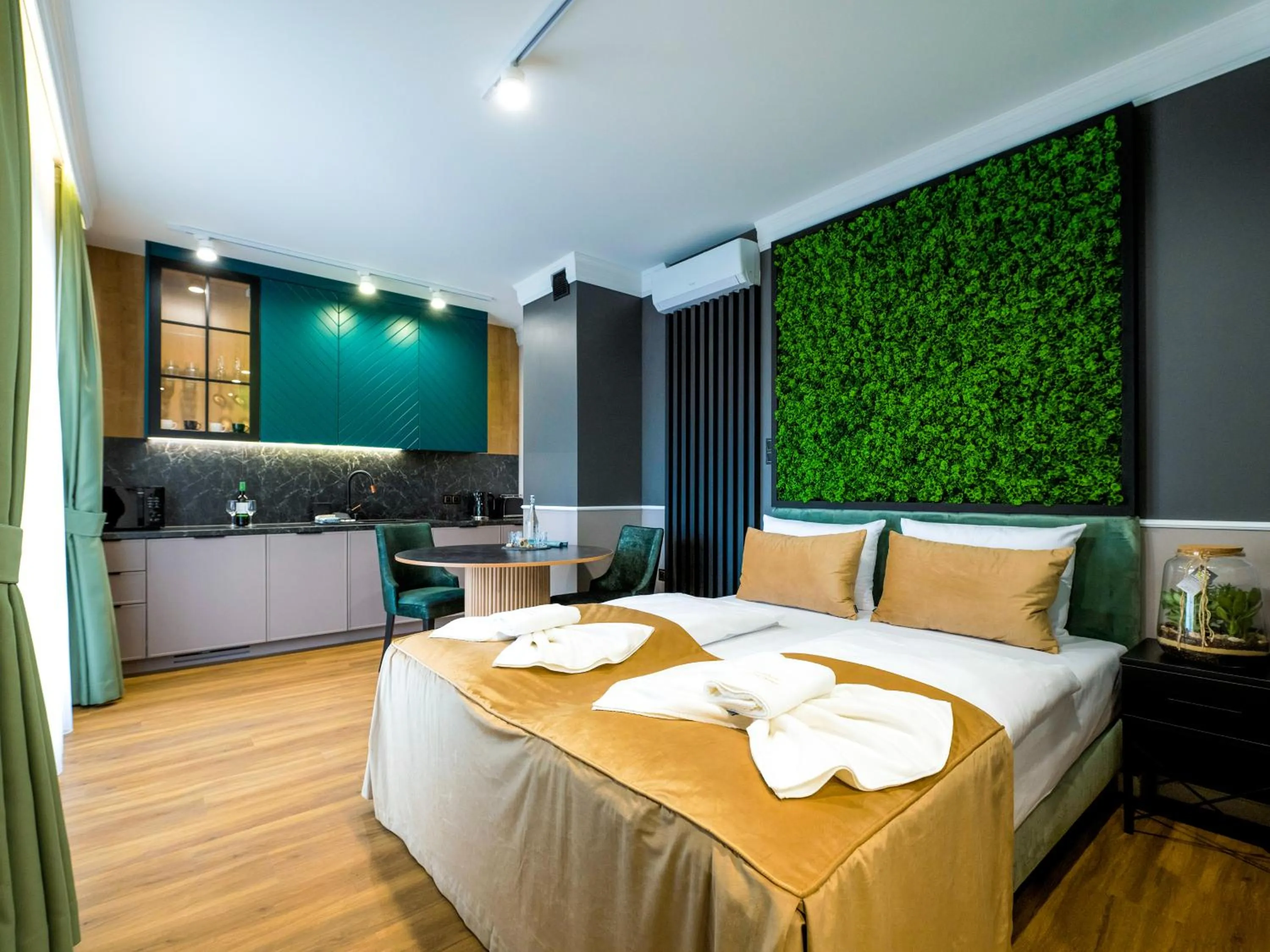 Bed in Aparthotel Green Concrete - ekologiczne apartamenty premium ze strefą Wellness