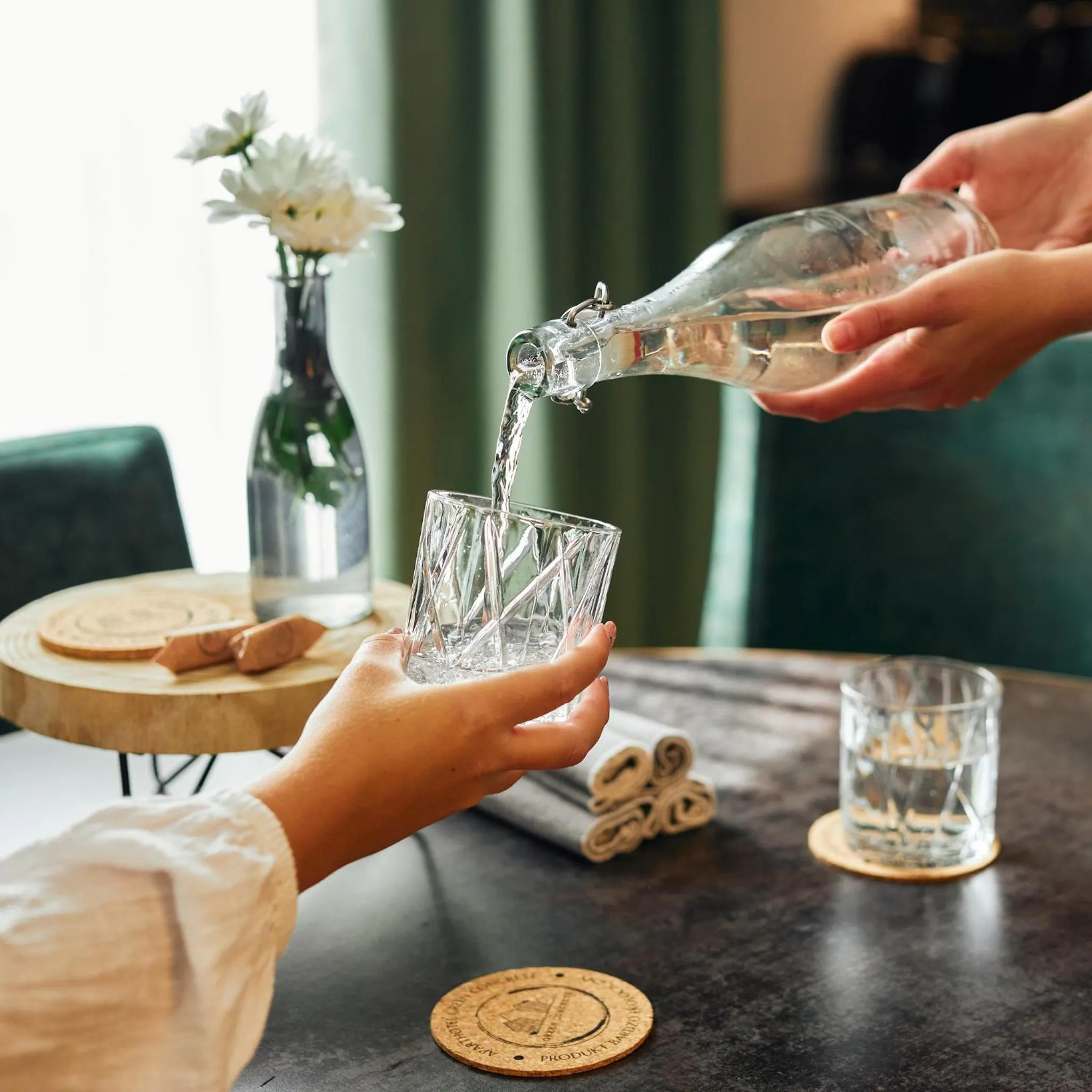 Dining area in Aparthotel Green Concrete