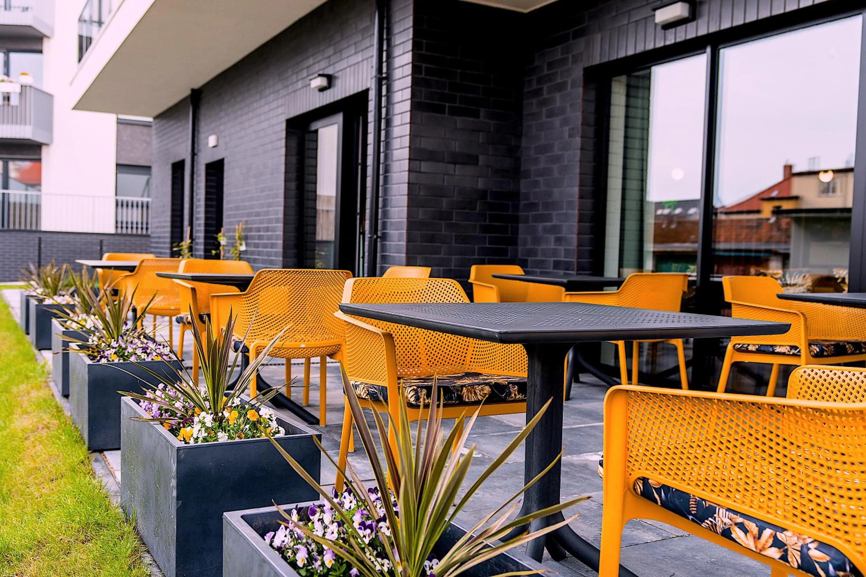 Property building in Aparthotel Green Concrete - ekologiczne apartamenty premium ze strefą Wellness