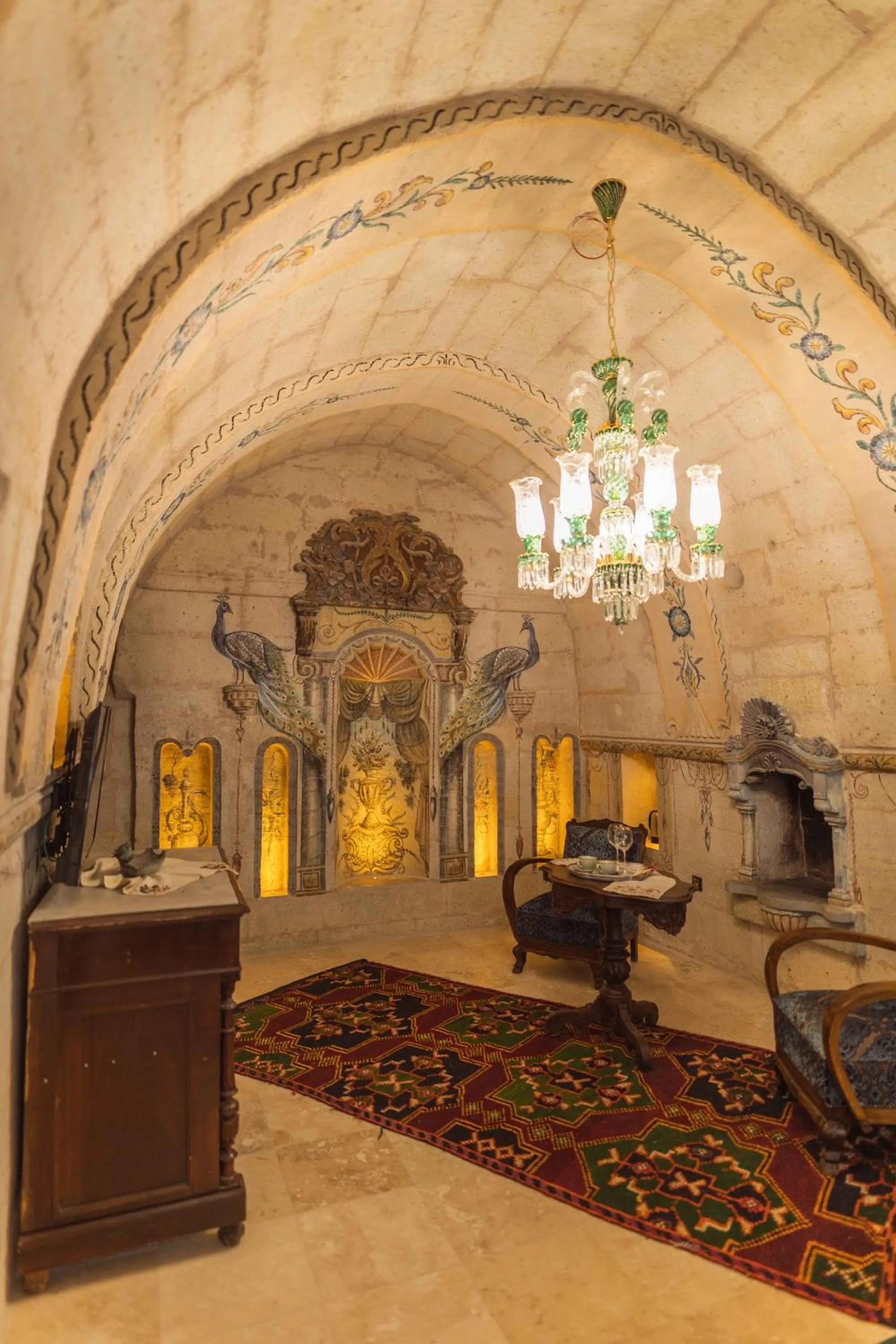 Seating area in Solo Cave Suites