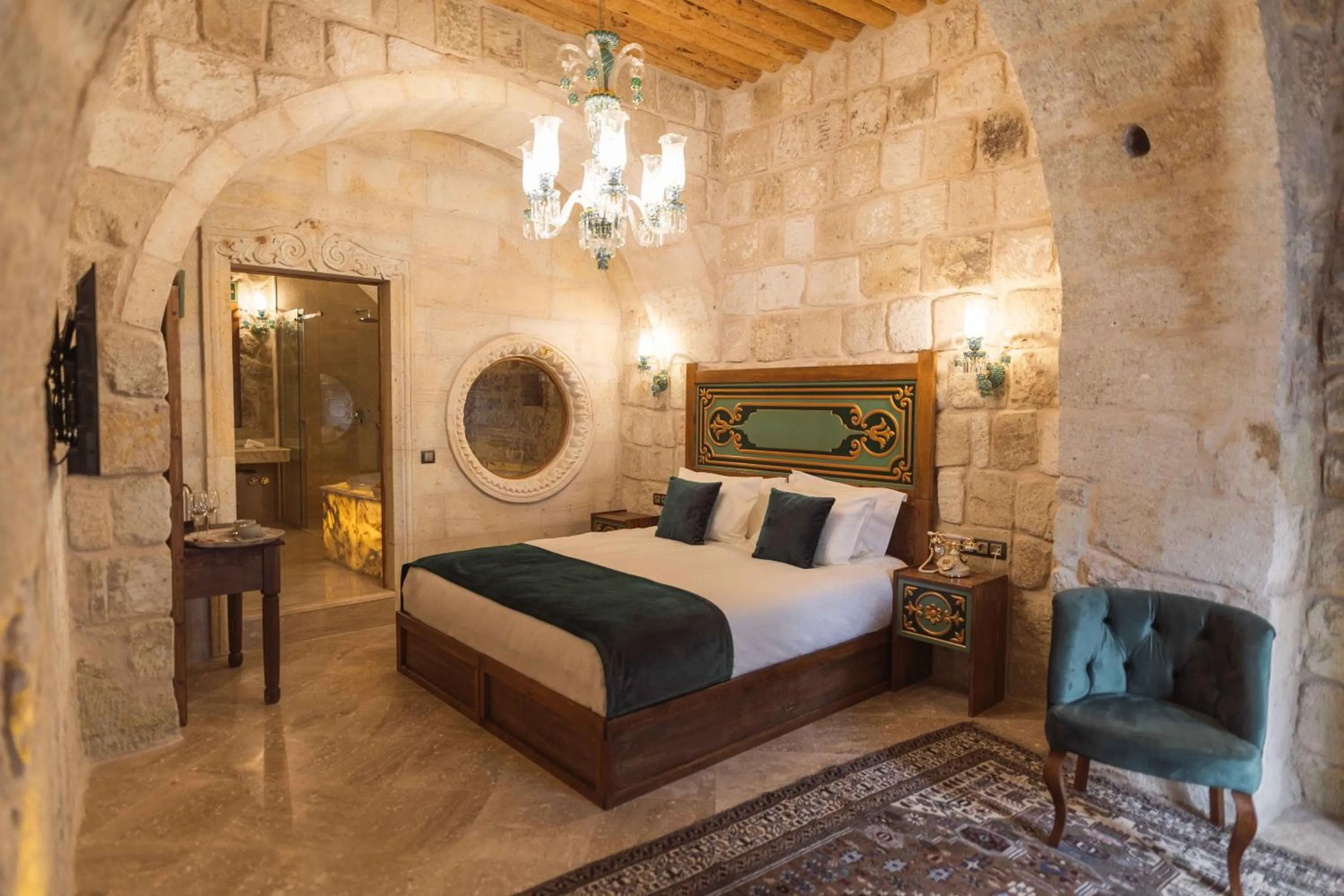 Bed in Solo Cave Suites