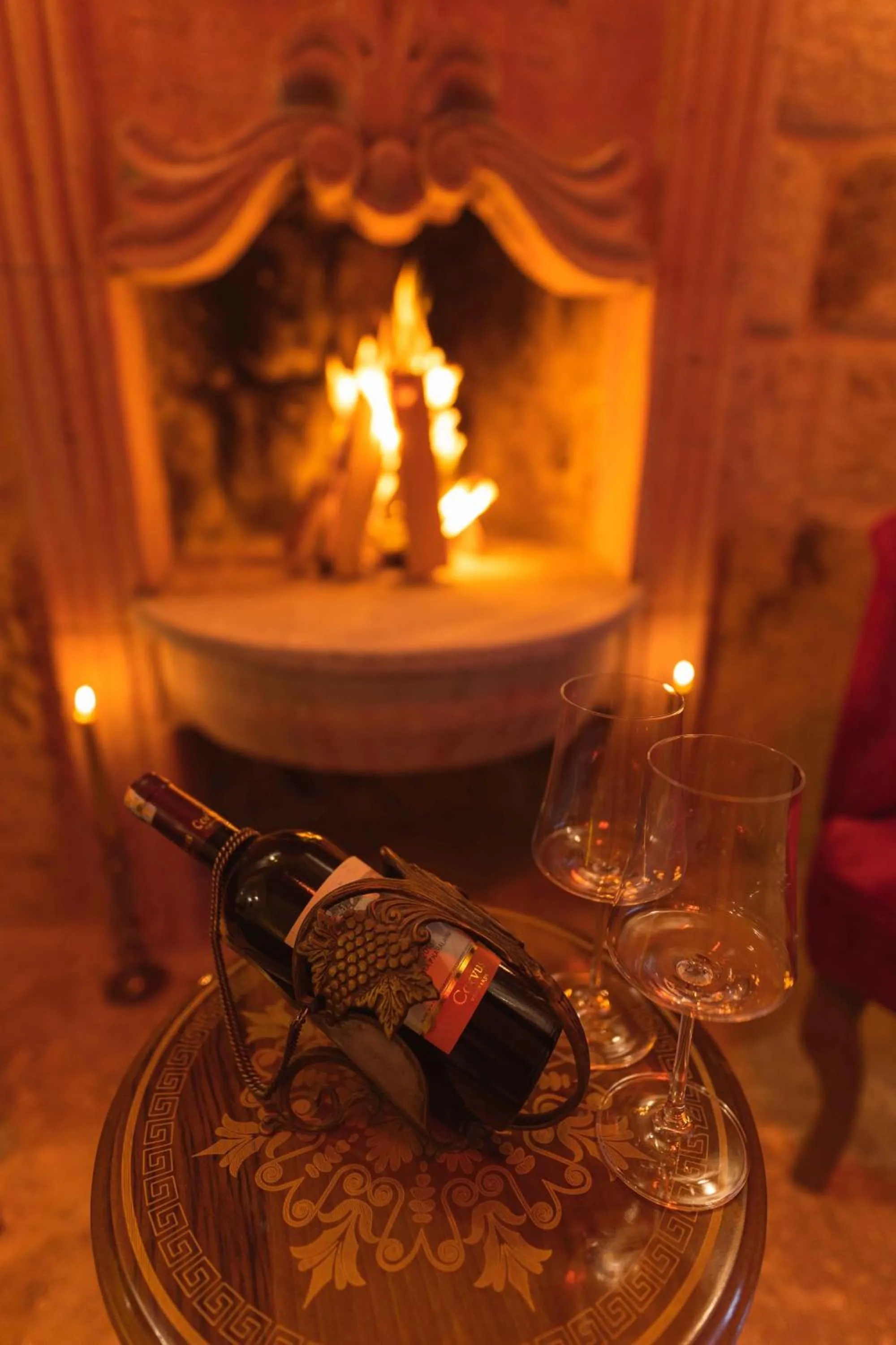 Food and drinks in Solo Cave Suites