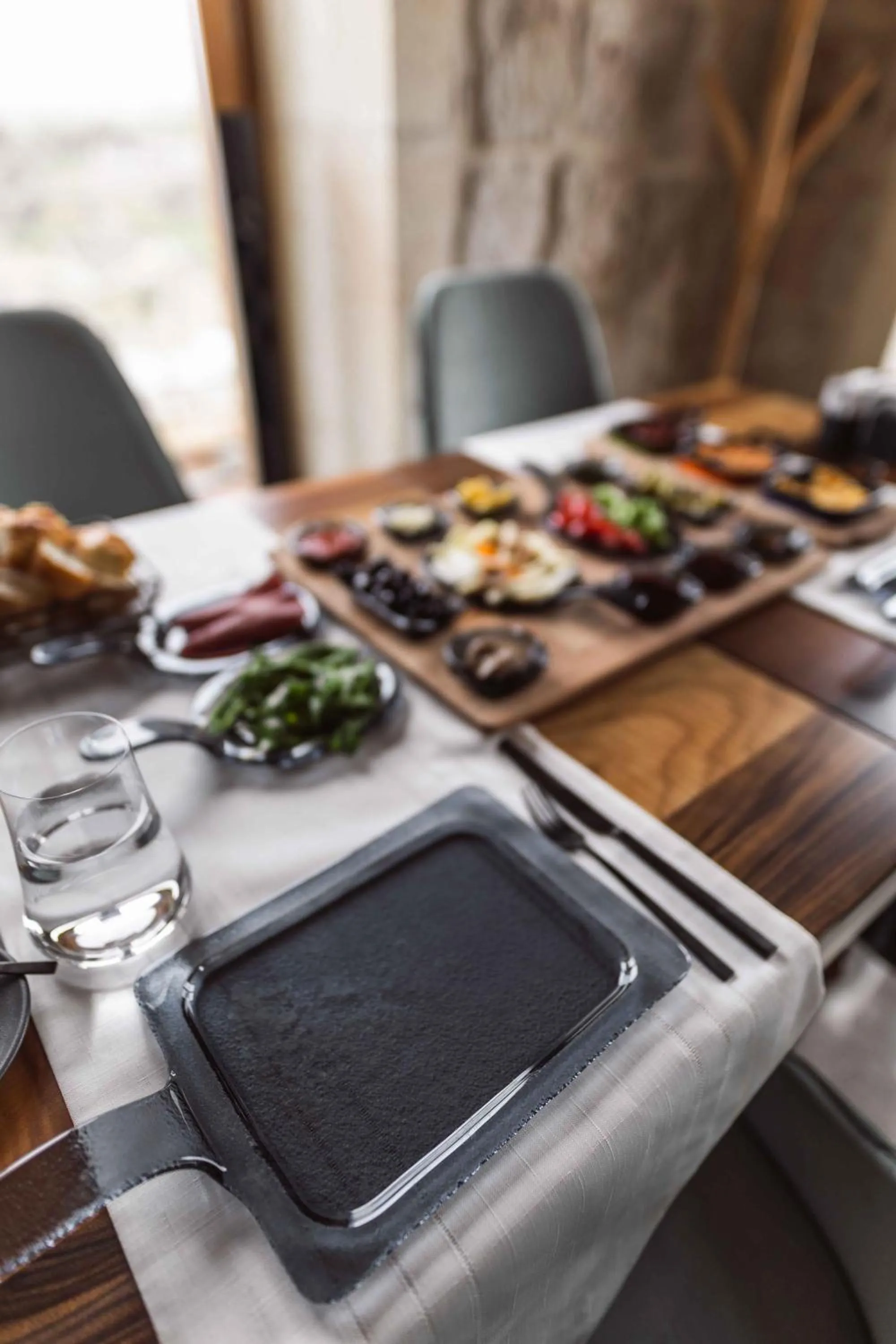 Breakfast in Solo Cave Suites