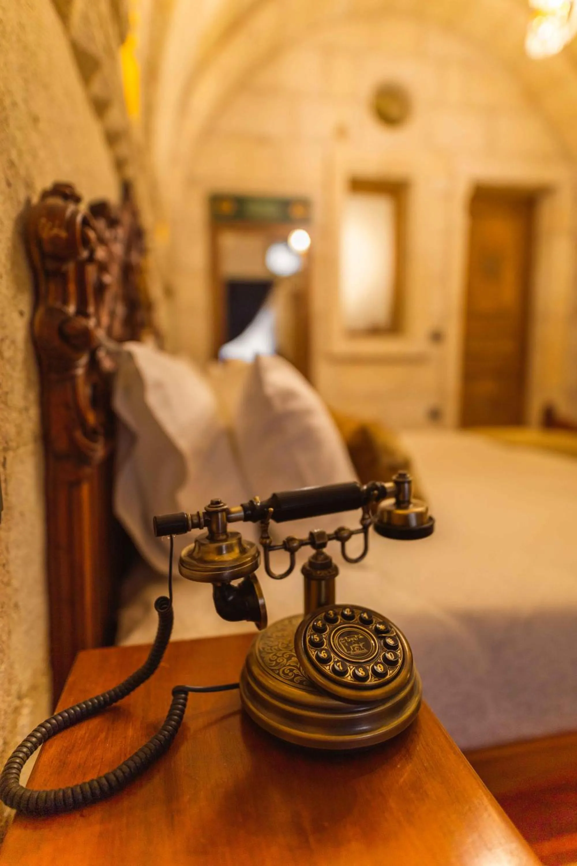 Living room, Bed in Solo Cave Suites