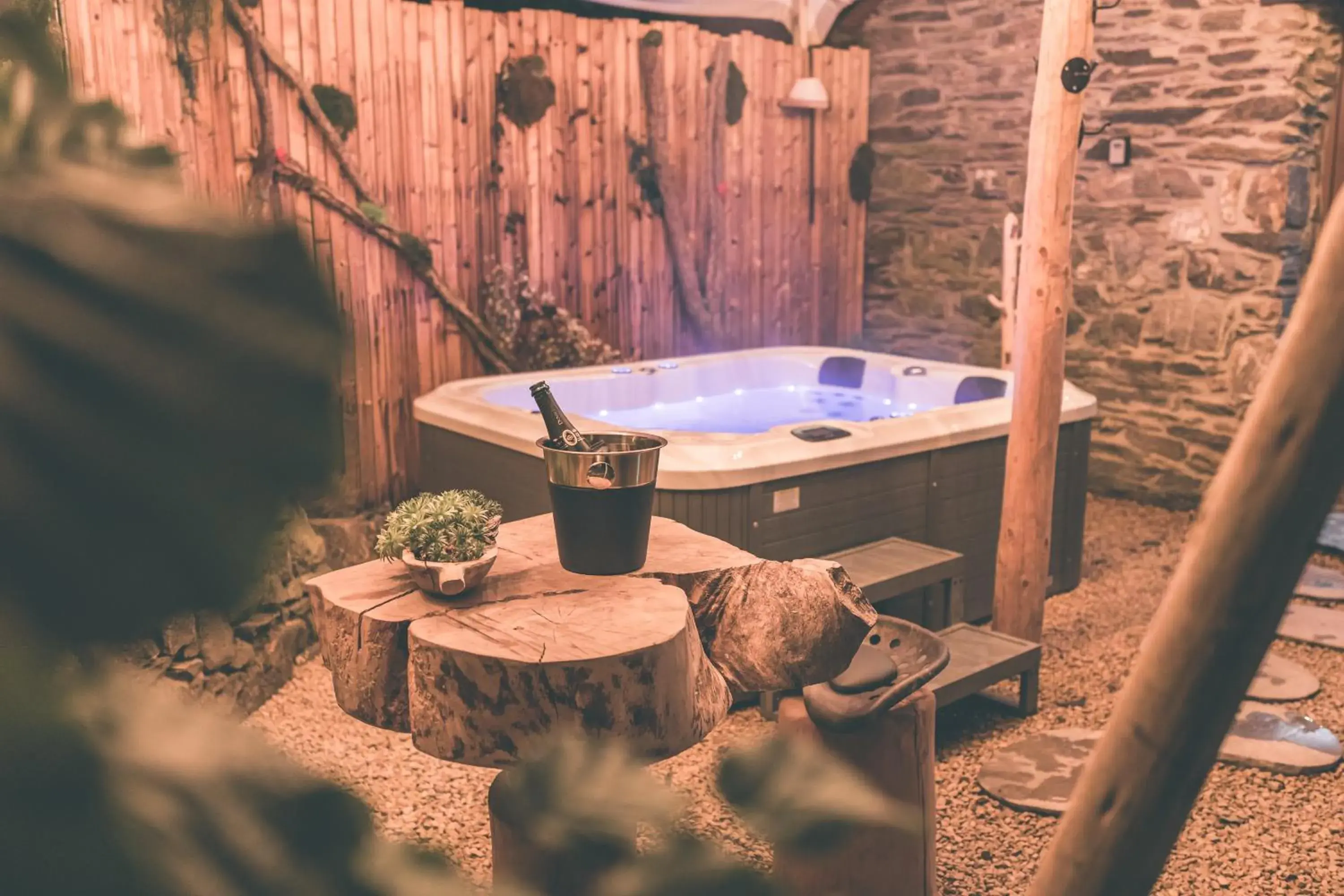 Romantic Getaway - Sauna and Jacuzzi - El Clandestino Romantic Getaway - Sauna and Jacuzzi - El Clandestino