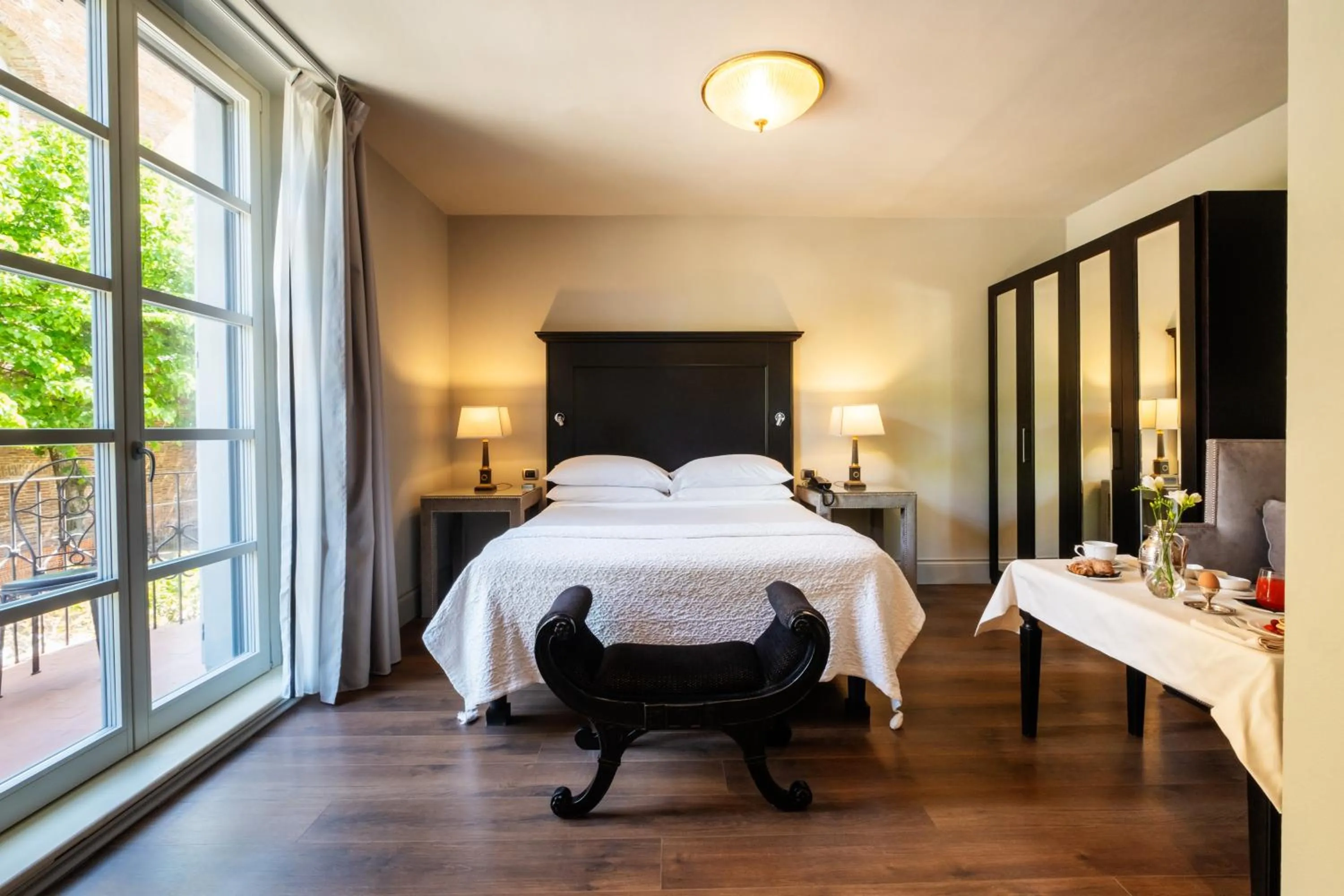 Bedroom, Bed in Hotel Vannucci