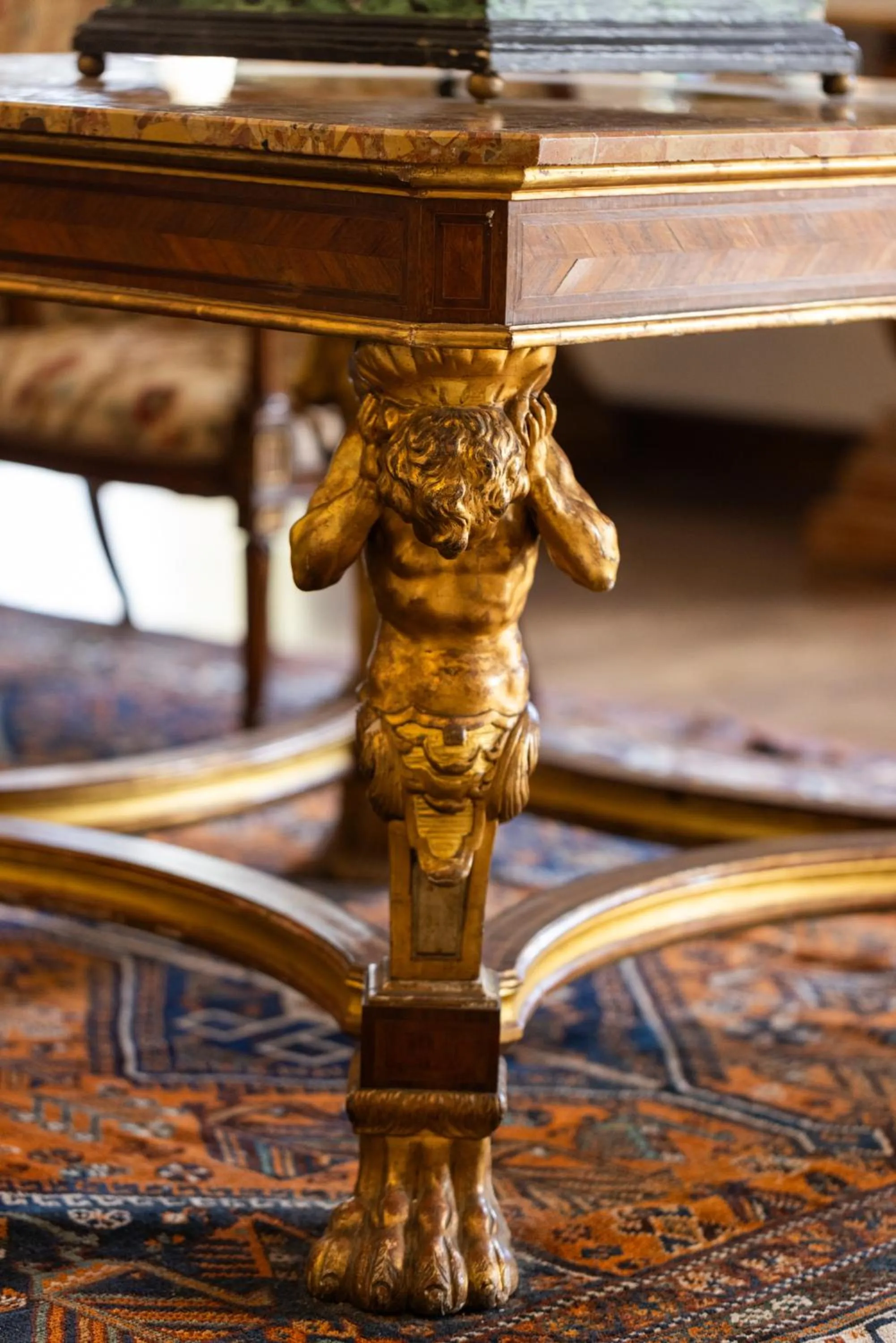 Decorative detail in Hotel Vannucci