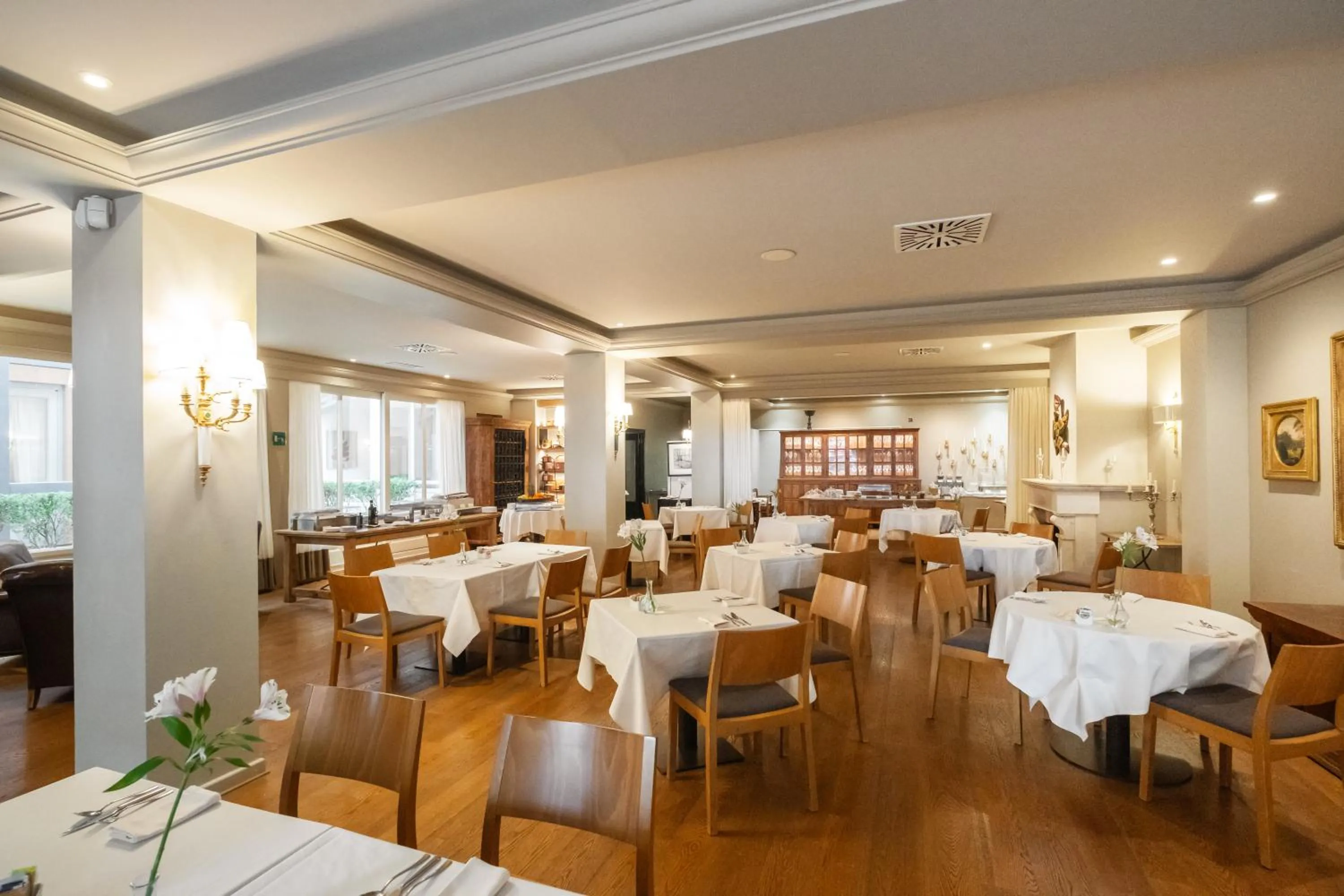 Breakfast in Hotel Vannucci