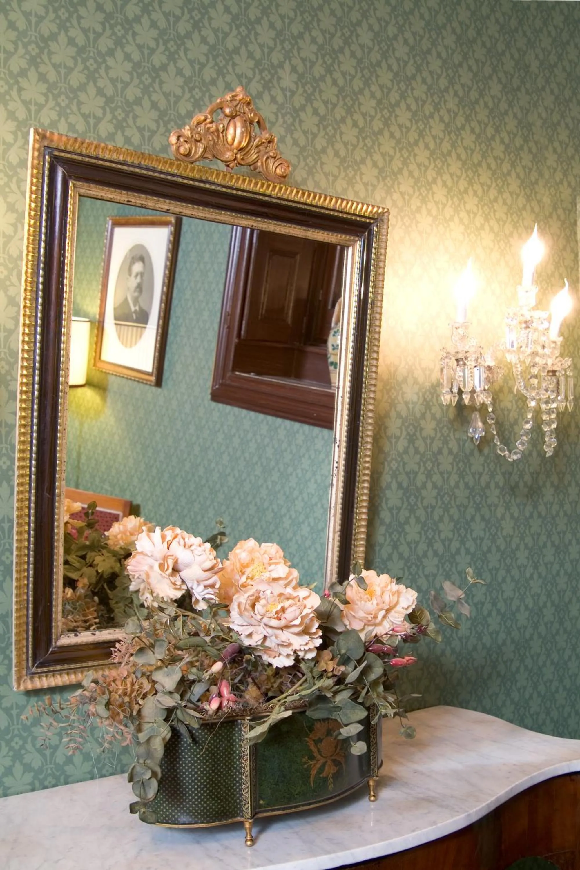 Decorative detail in Palazzo Failla Hotel