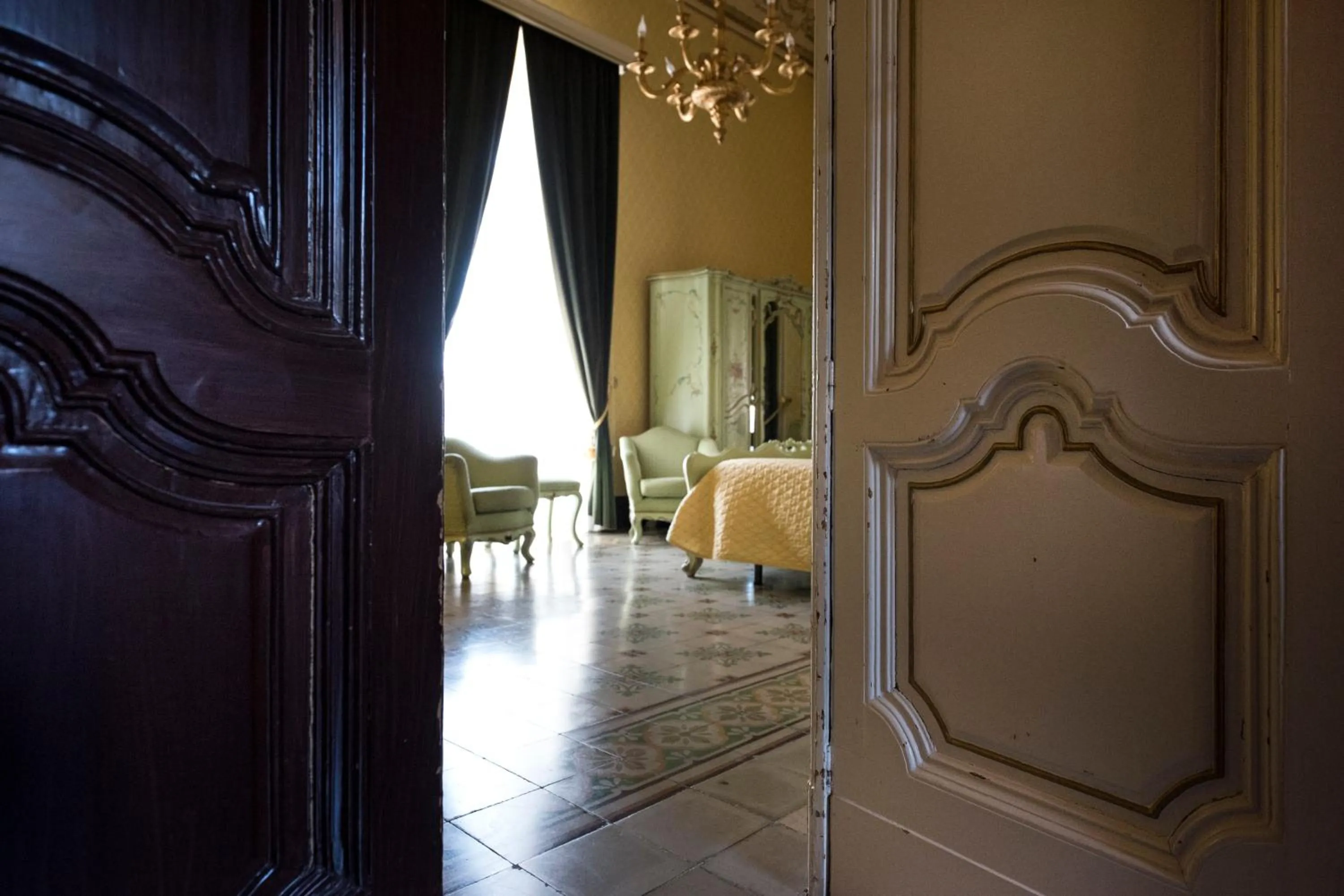Photo of the whole room, Seating Area in Palazzo Failla Hotel