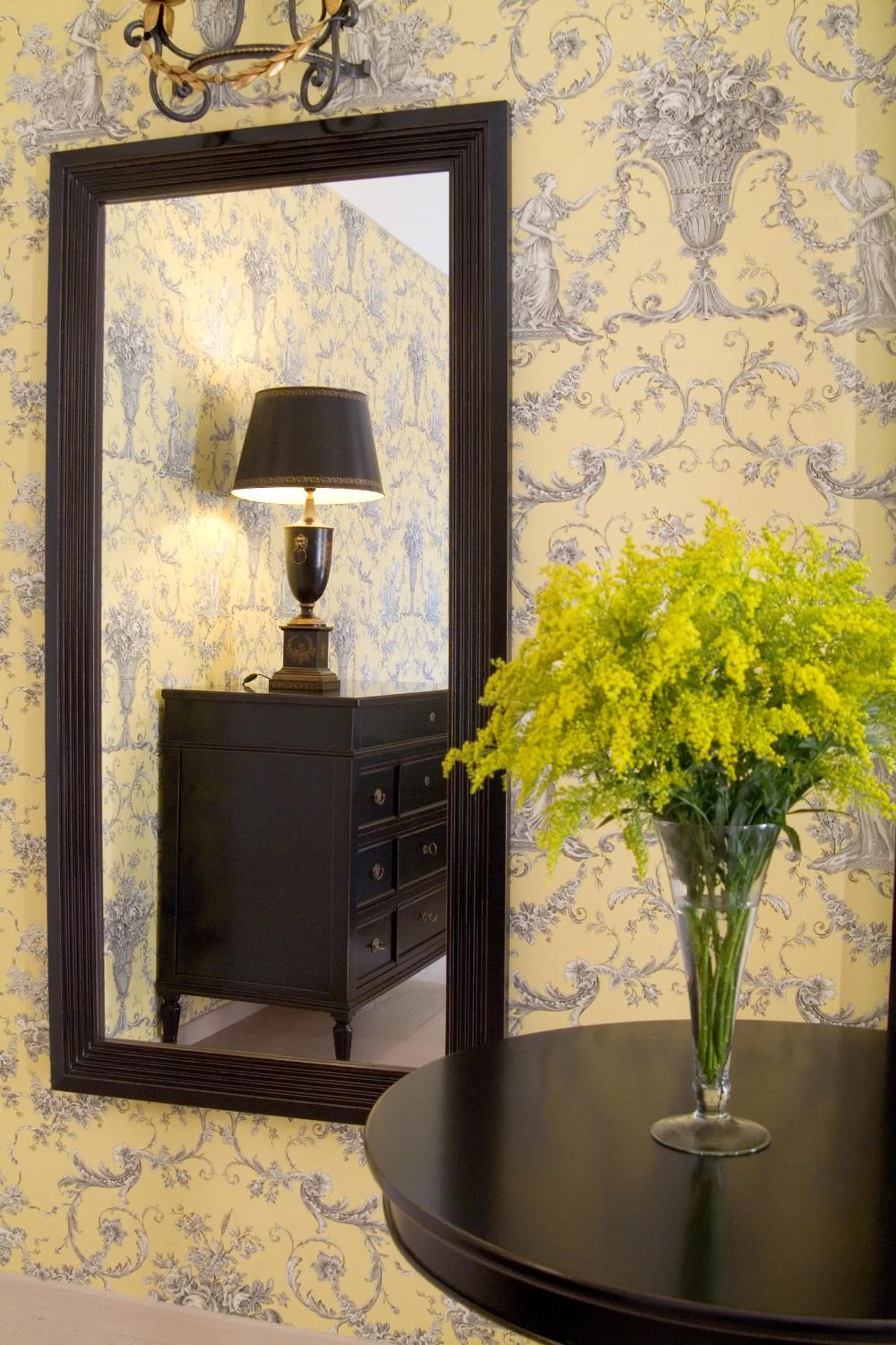 Decorative detail in Palazzo Failla Hotel