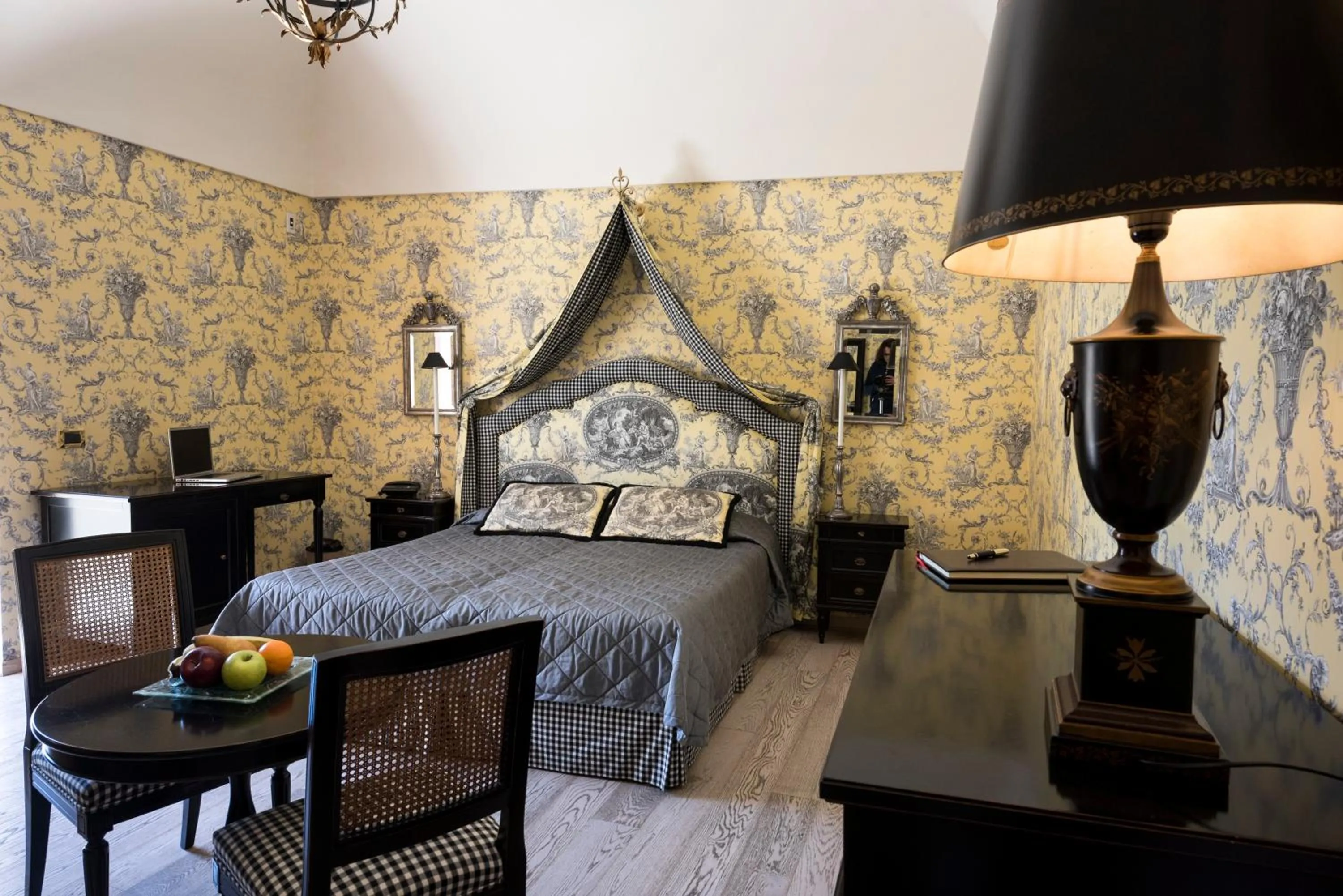 Photo of the whole room, Room Photo in Palazzo Failla Hotel