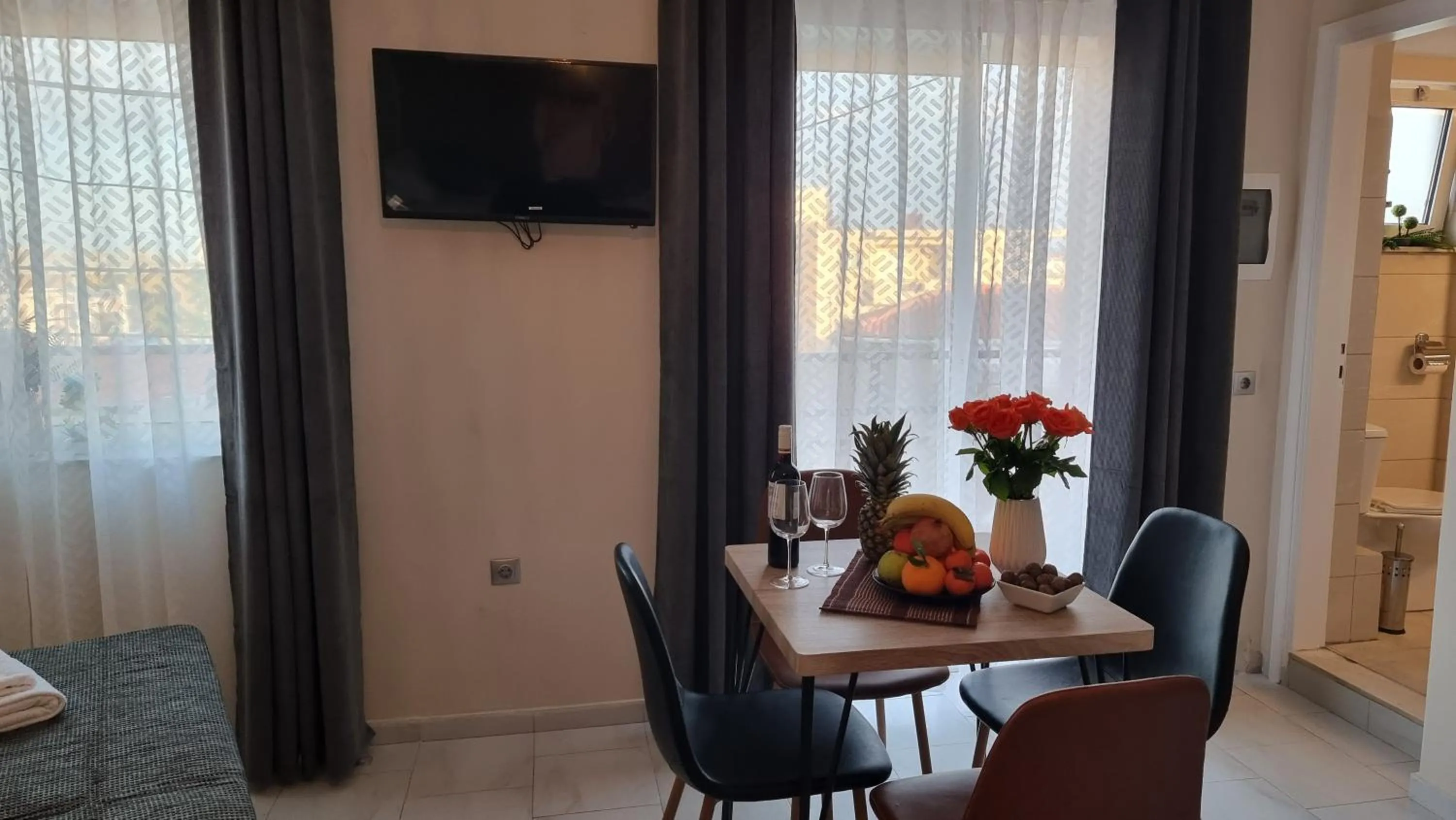 Photo of the whole room in Secret Garden Hotel