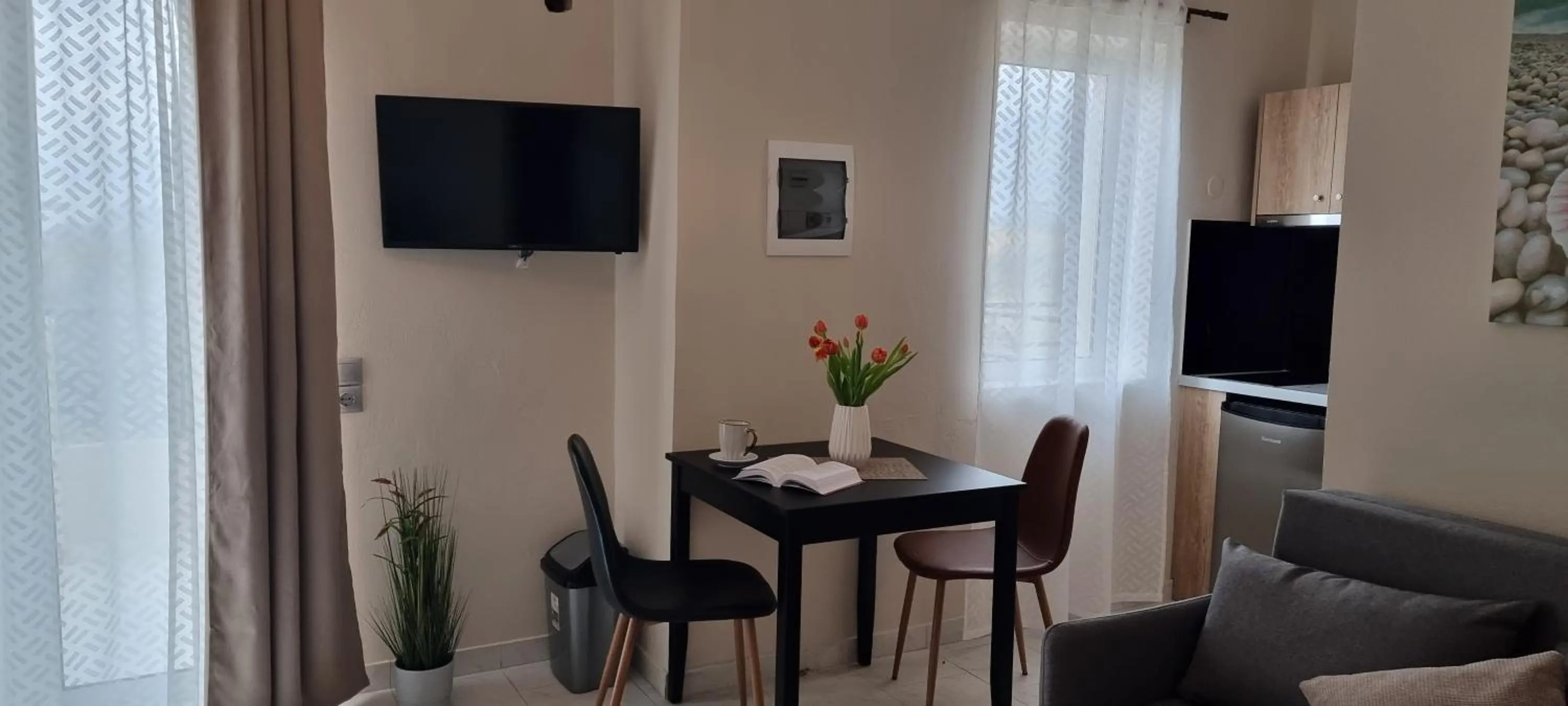 Seating area in Secret Garden Hotel