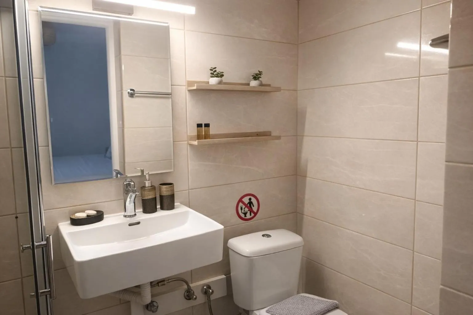 Bathroom in Secret Garden Hotel