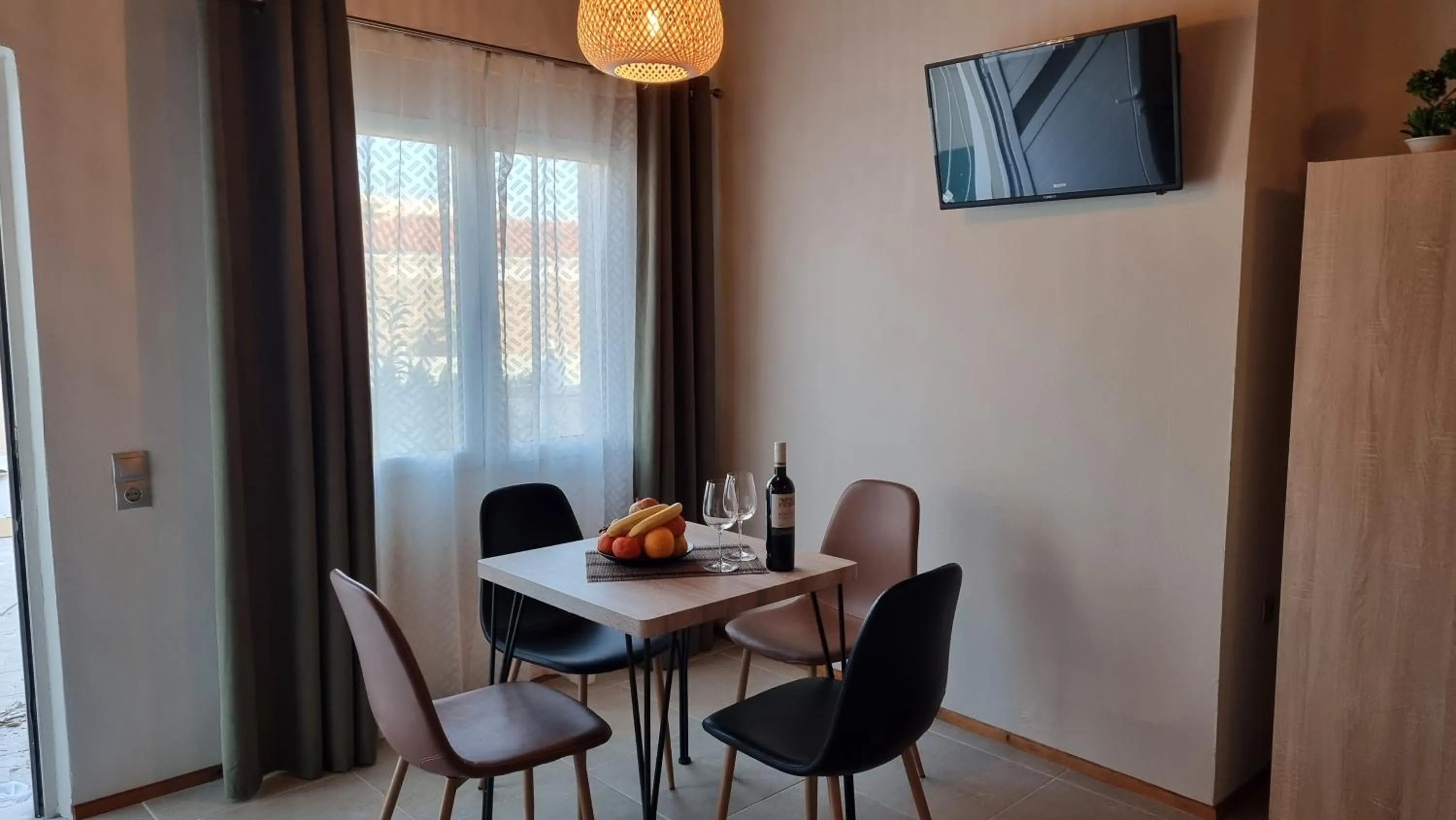 Dining area in Secret Garden Hotel