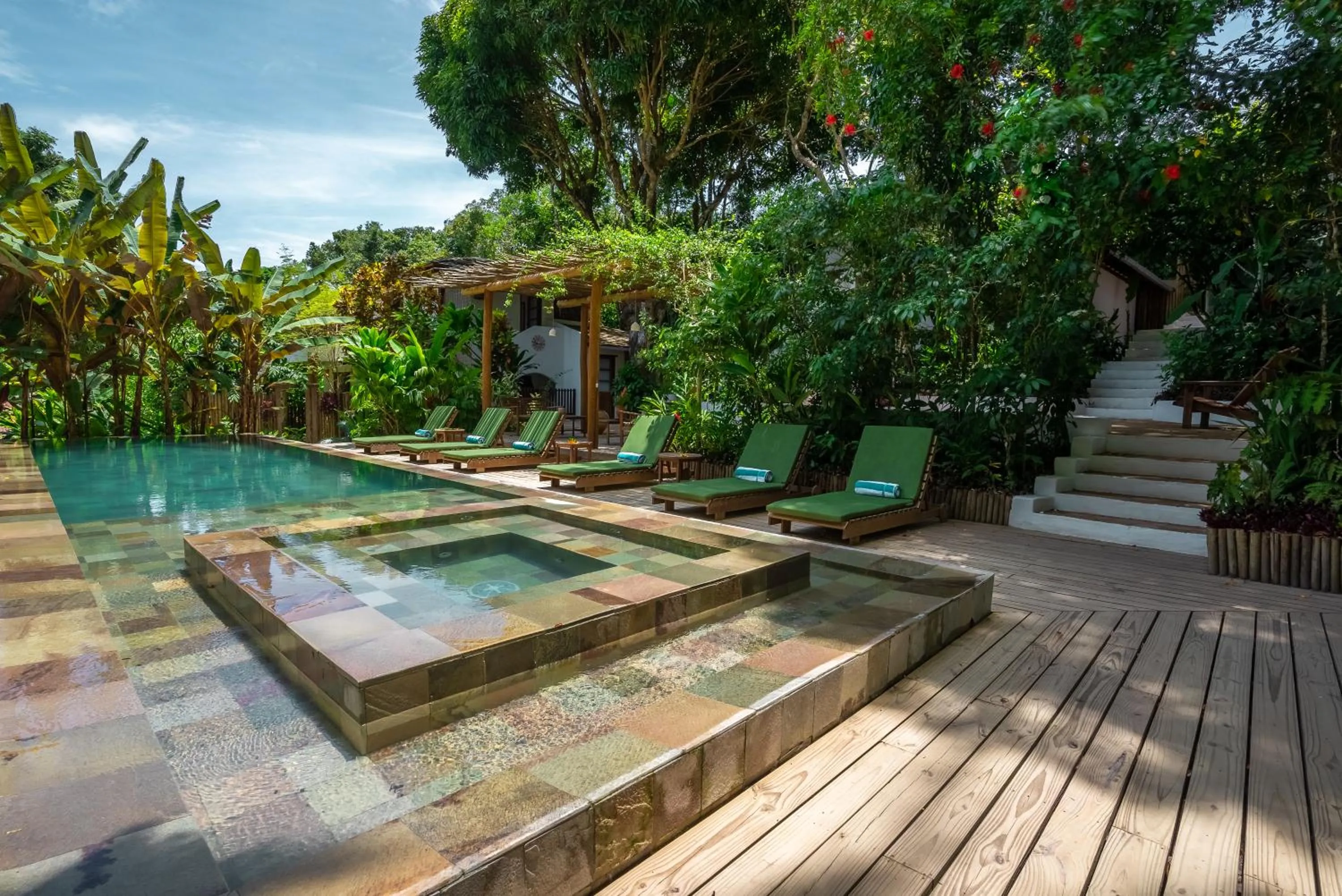 Swimming pool in DA GRAÇA HOTEL