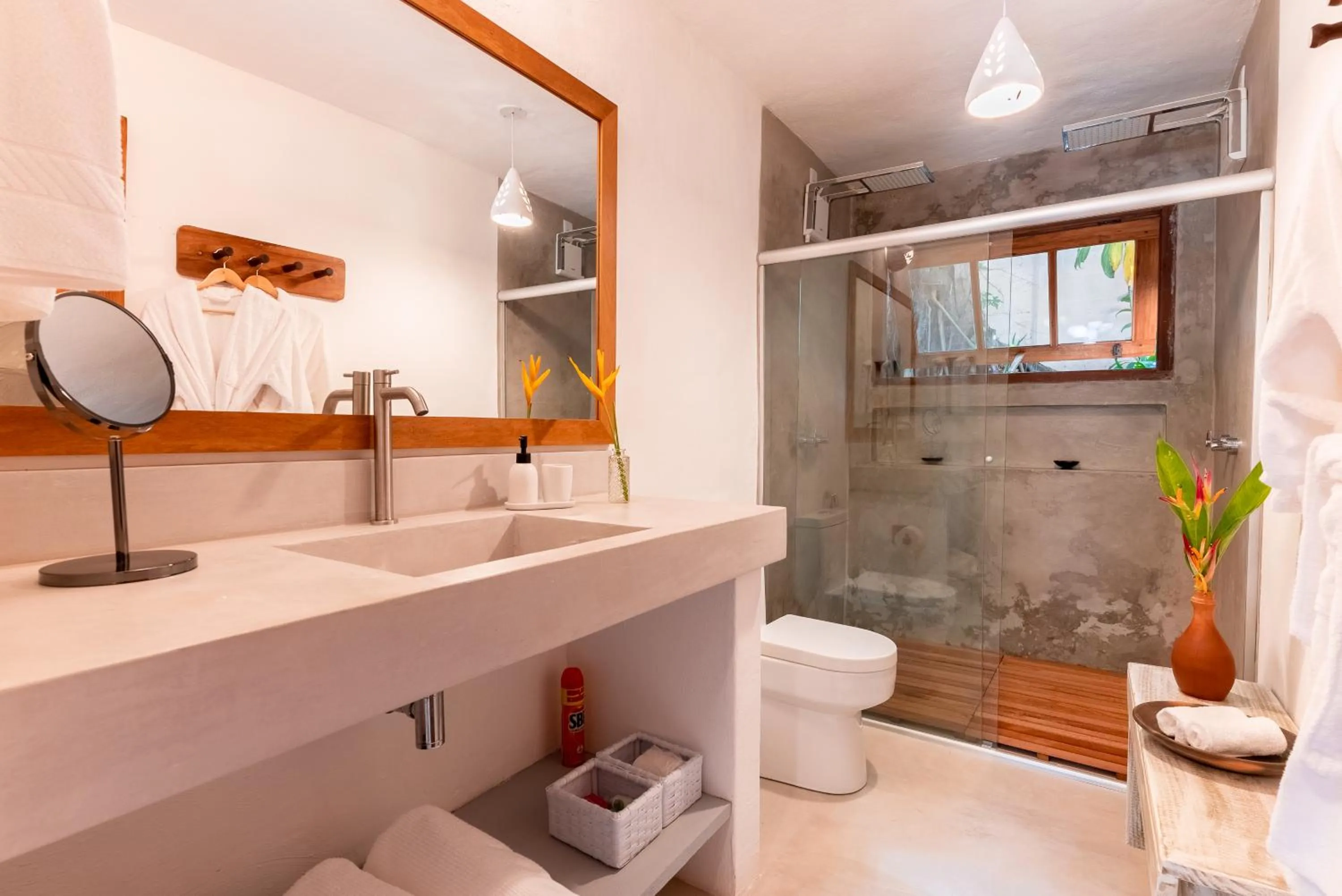 Bathroom in DA GRAÇA HOTEL