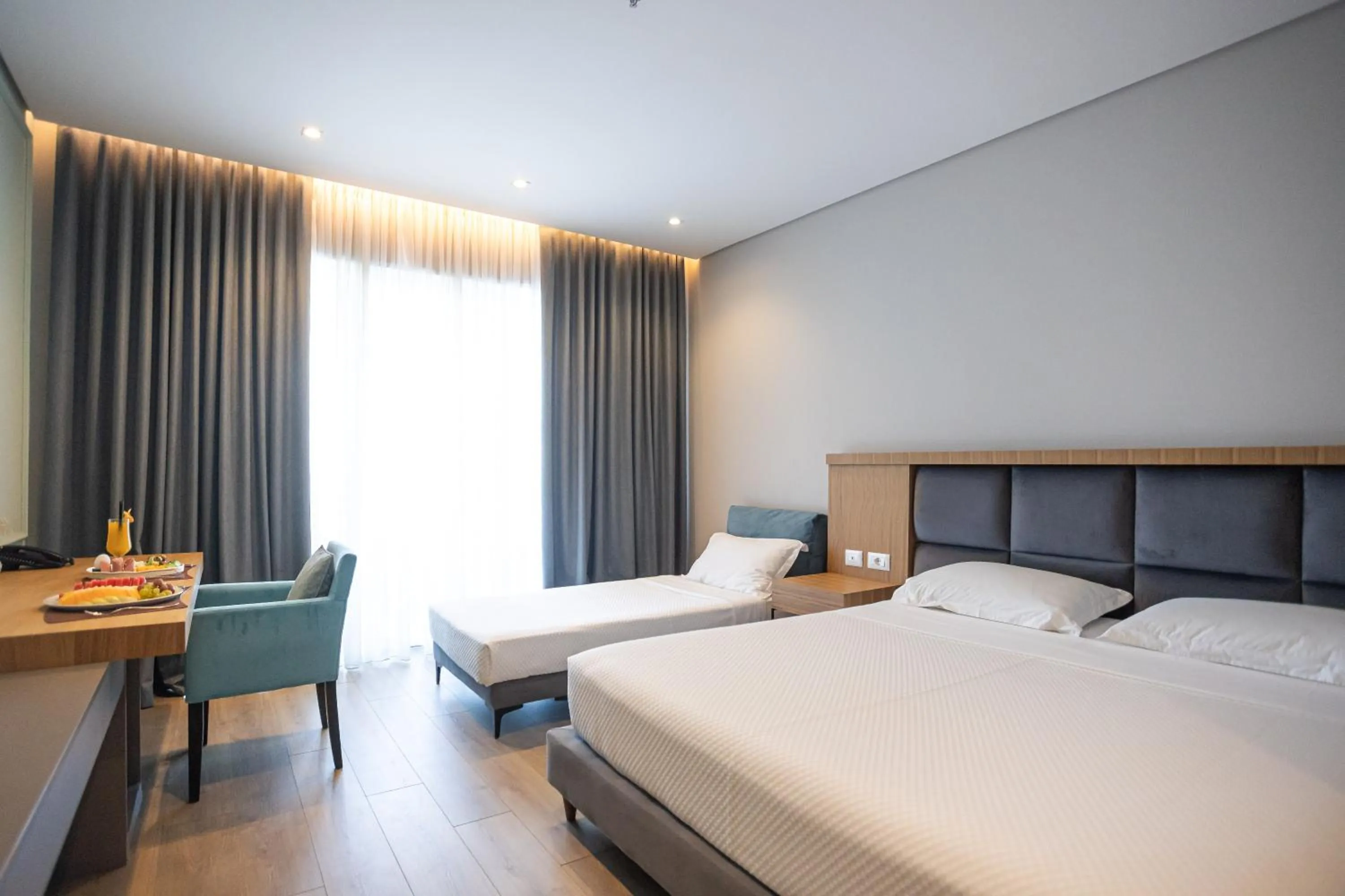 Bedroom, Bed in AMR Hotel - Durres