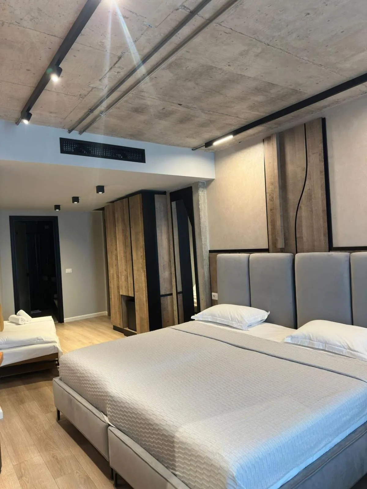 Bedroom, Bed in AMR Hotel - Durres