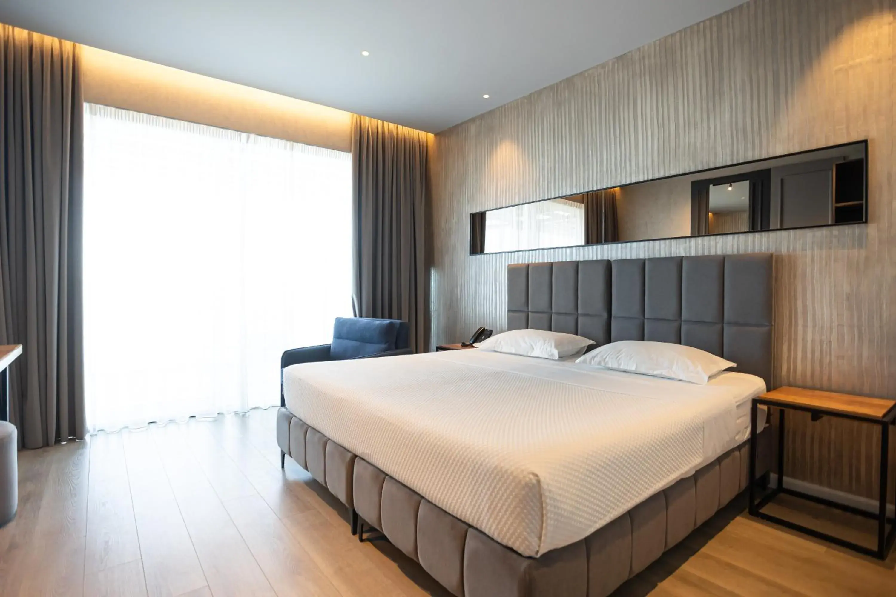 Deluxe Double Room with Balcony in AMR Hotel - Durres Deluxe Double Room with Balcony in AMR Hotel - Durres