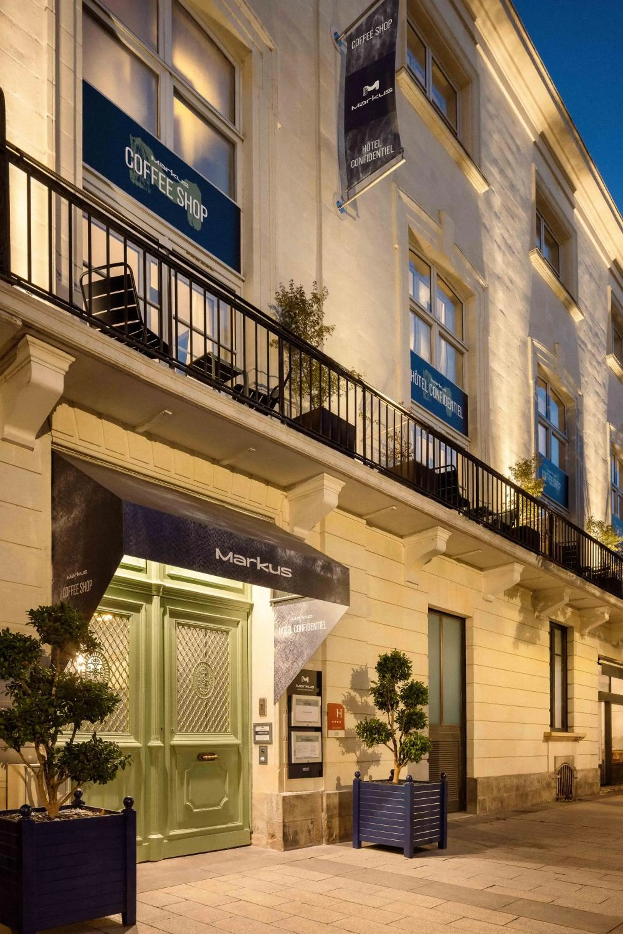 Property building in Markus