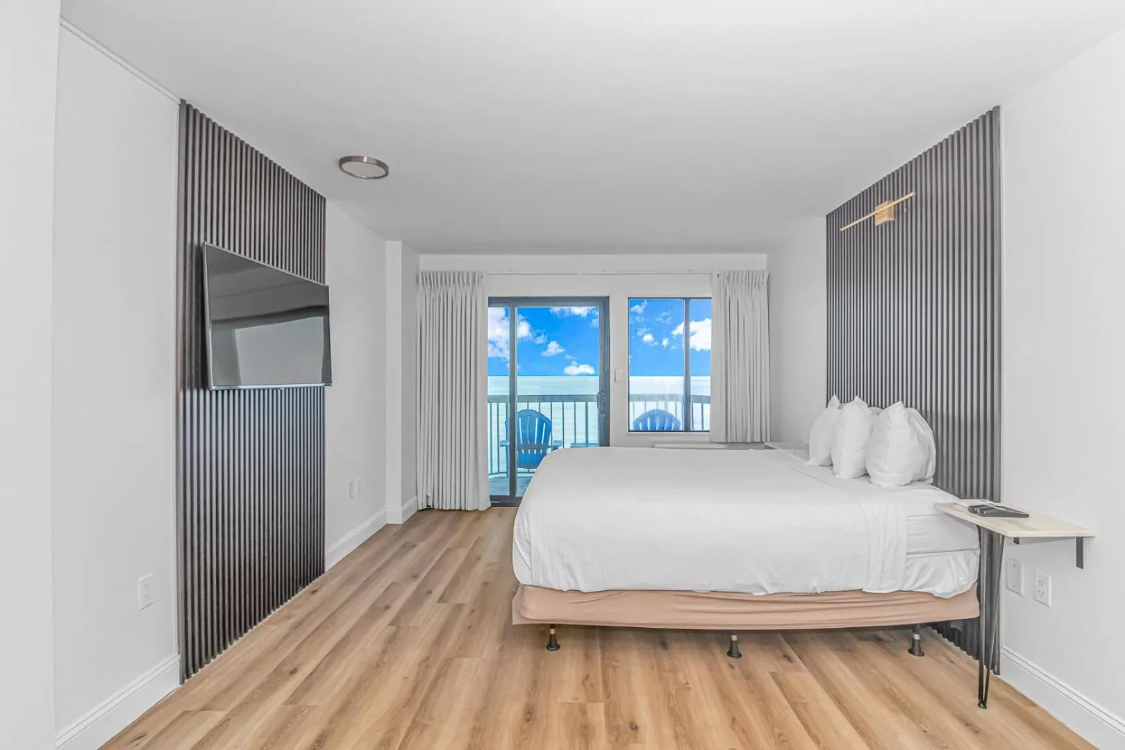 Bed in Grande Beach Resort