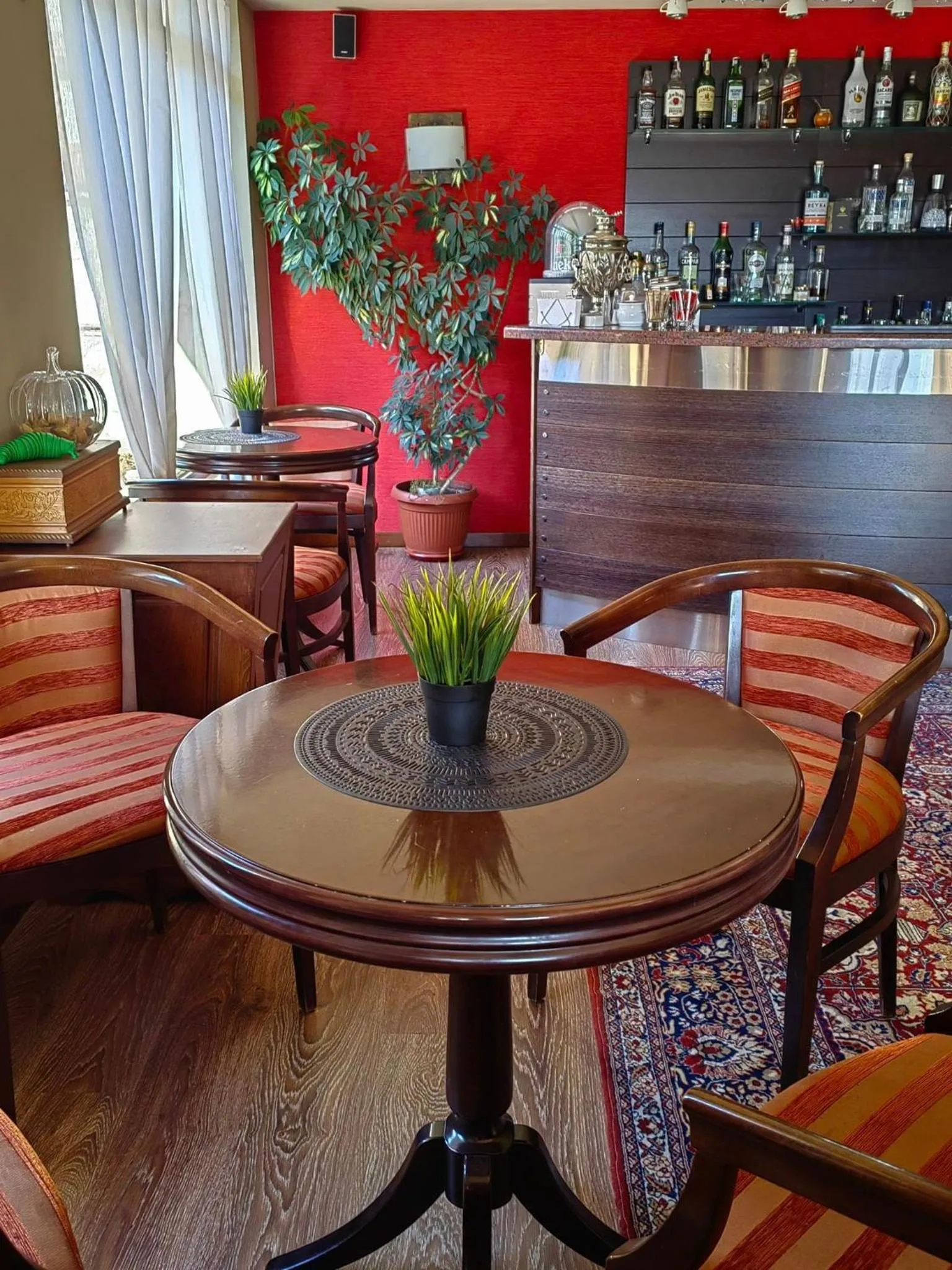 Restaurant/places to eat in Hotel FAMIL - adults only