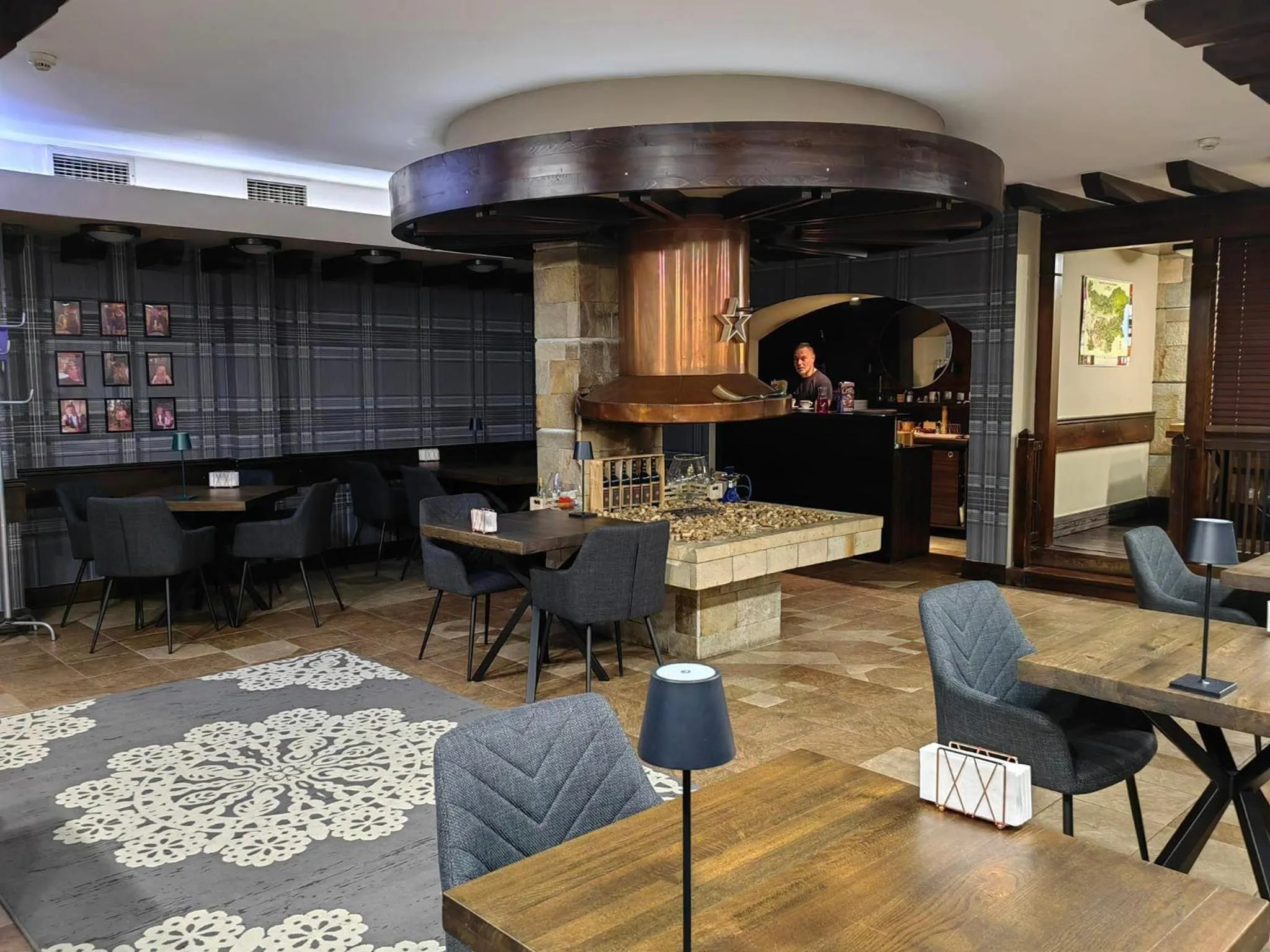 Restaurant/places to eat in Hotel FAMIL - adults only