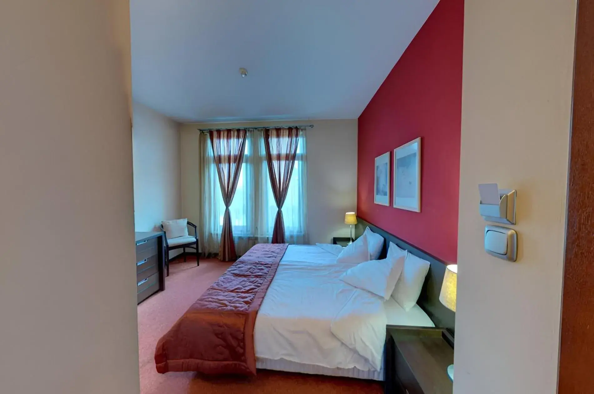 Double or Twin Room with City View - single occupancy in Hotel FAMIL - adults only Double or Twin Room with City View - single occupancy in Hotel FAMIL - adults only