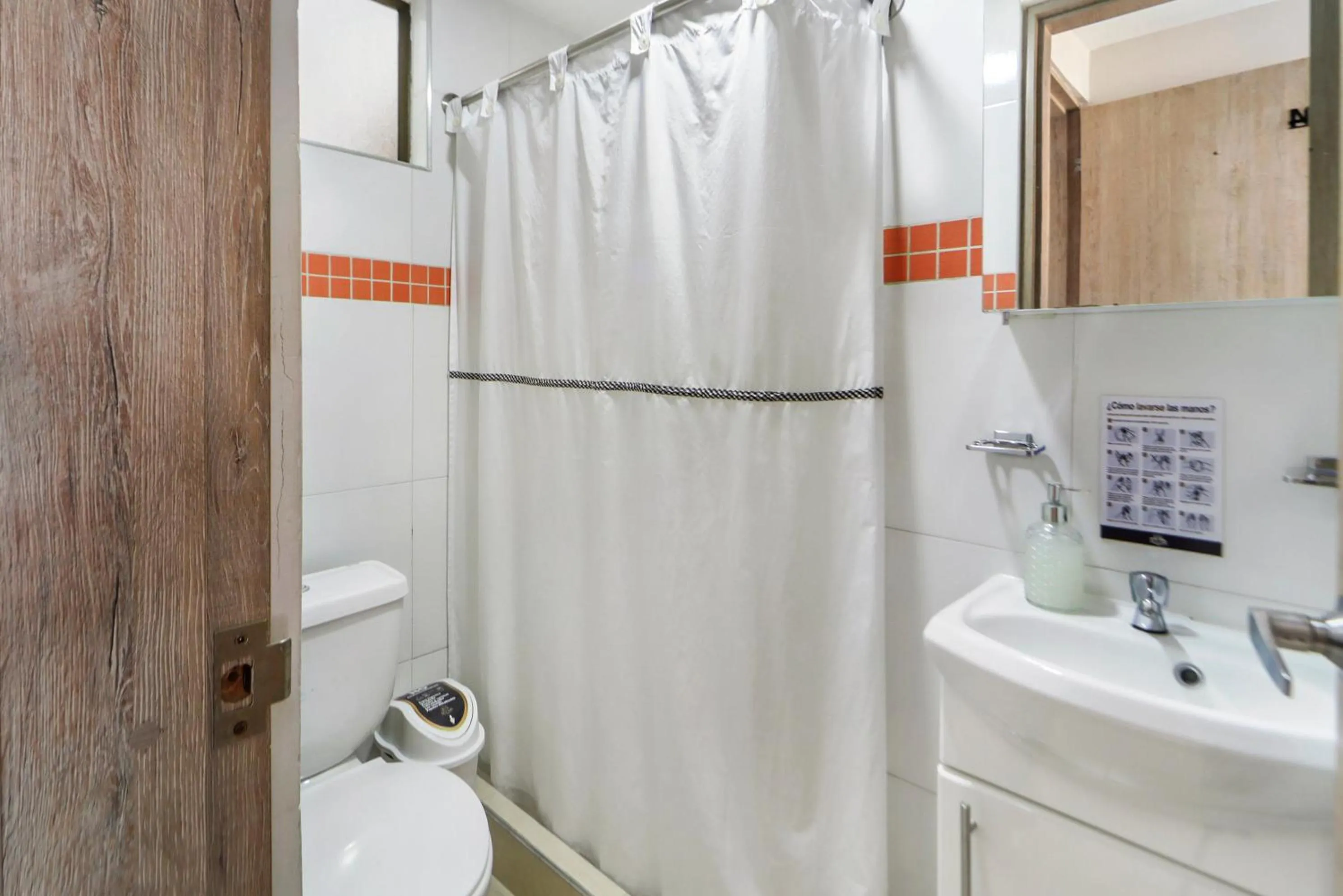 Bathroom in Hotel de la Salle