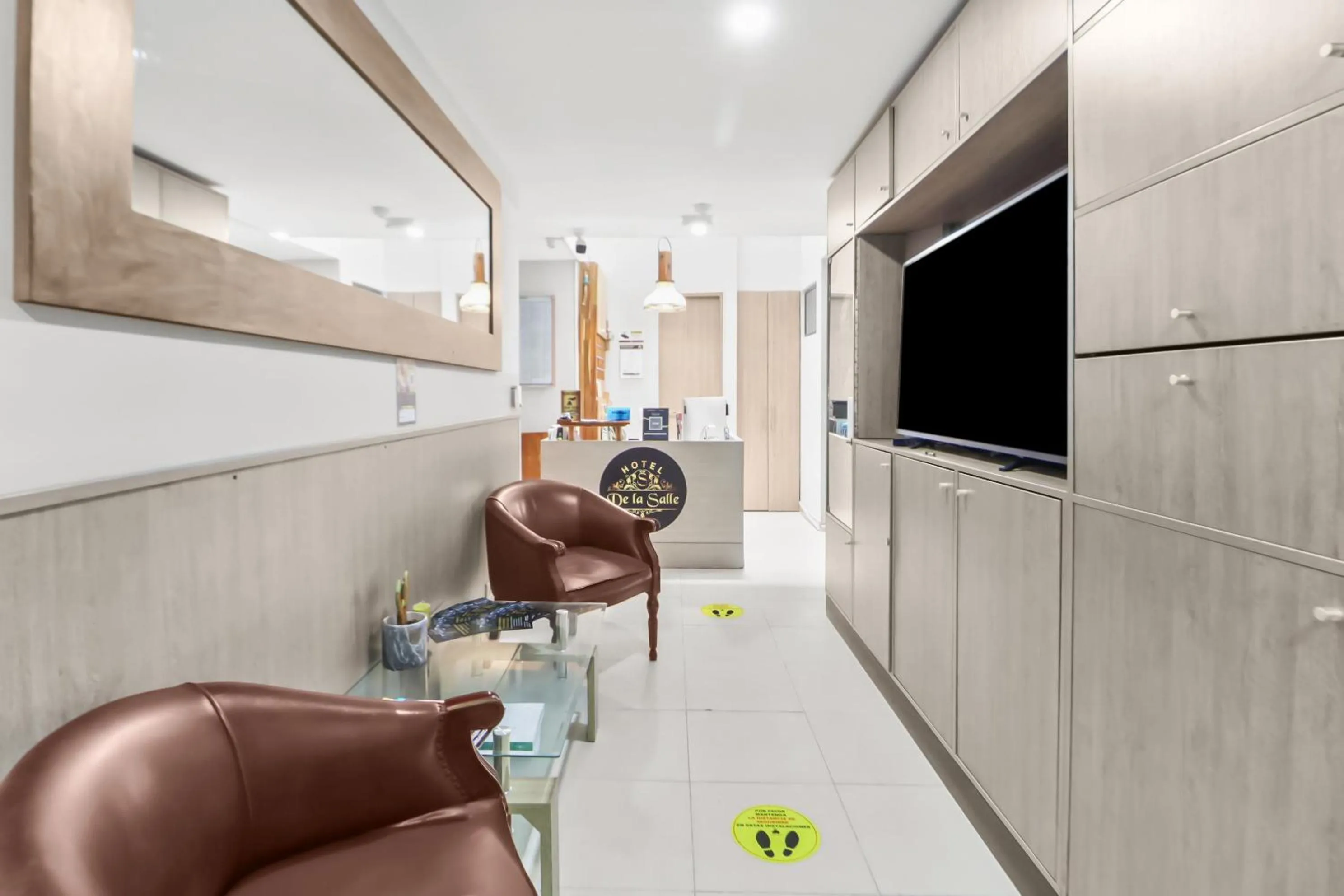 Lobby or reception in Hotel de la Salle