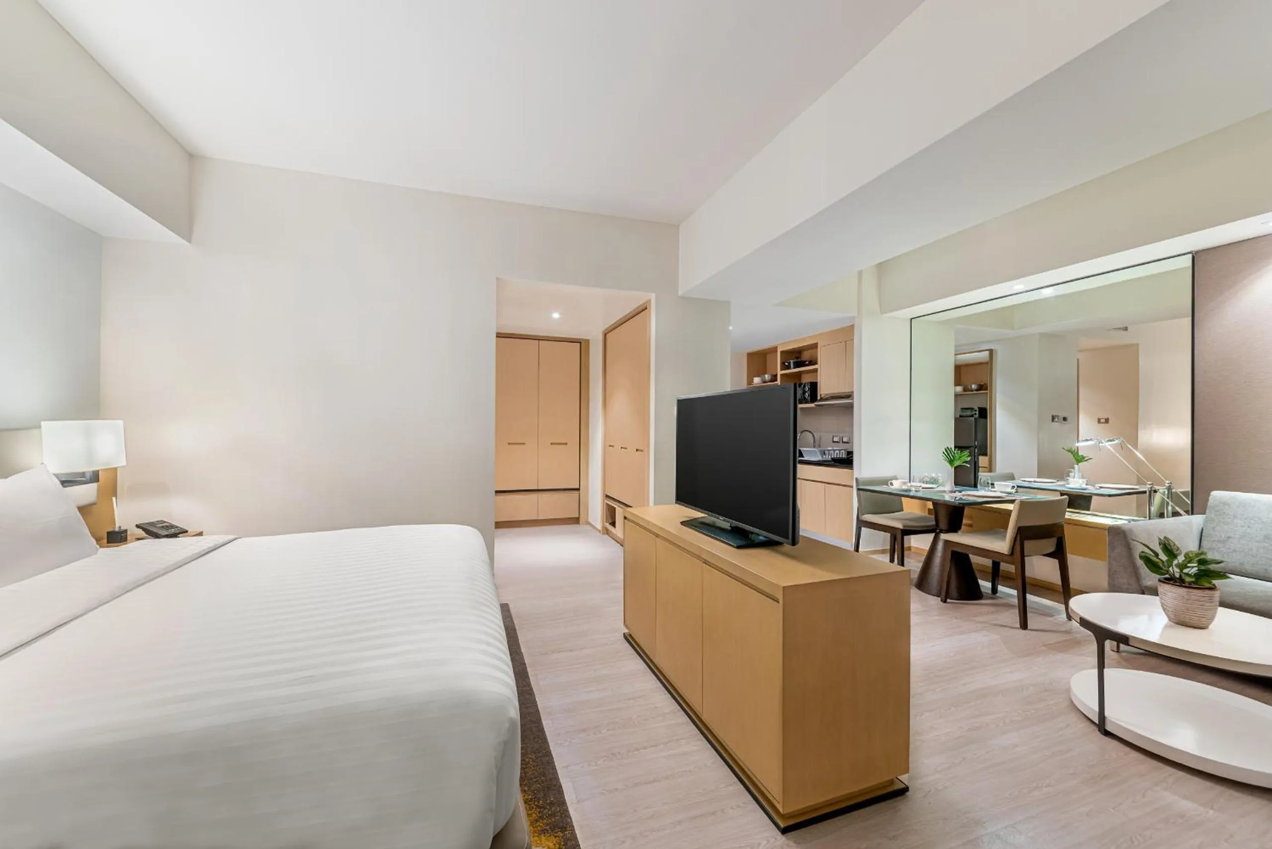 Bed in Seda Bonifacio Global City