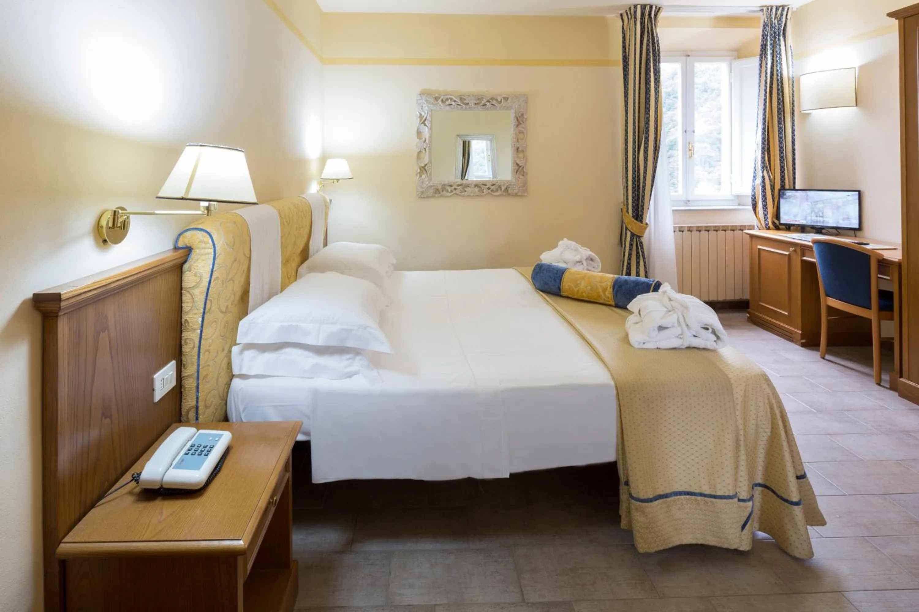 Photo of the whole room in Hotel & Terme Bagni di Lucca