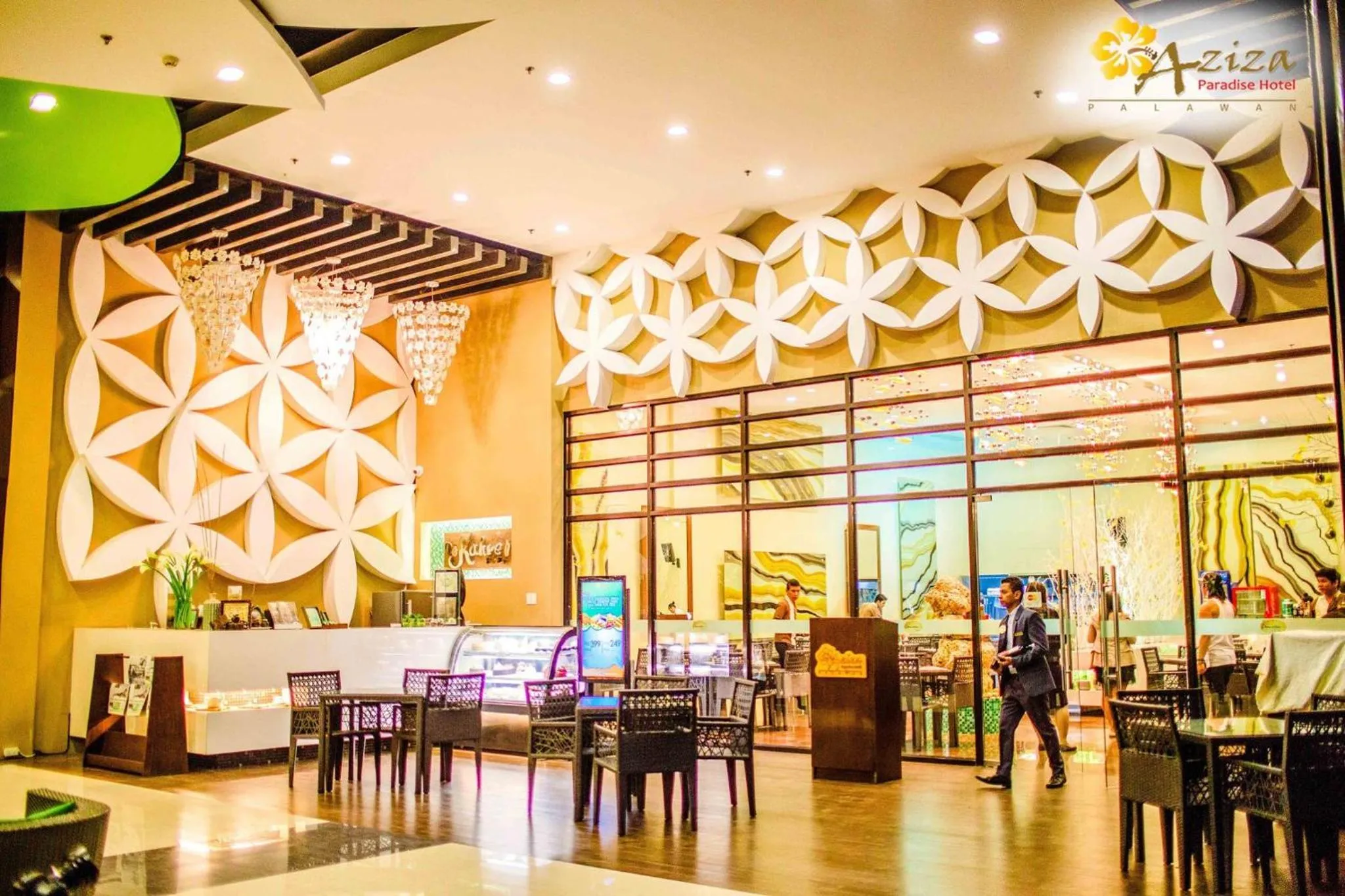 Restaurant/places to eat in Aziza Paradise Hotel