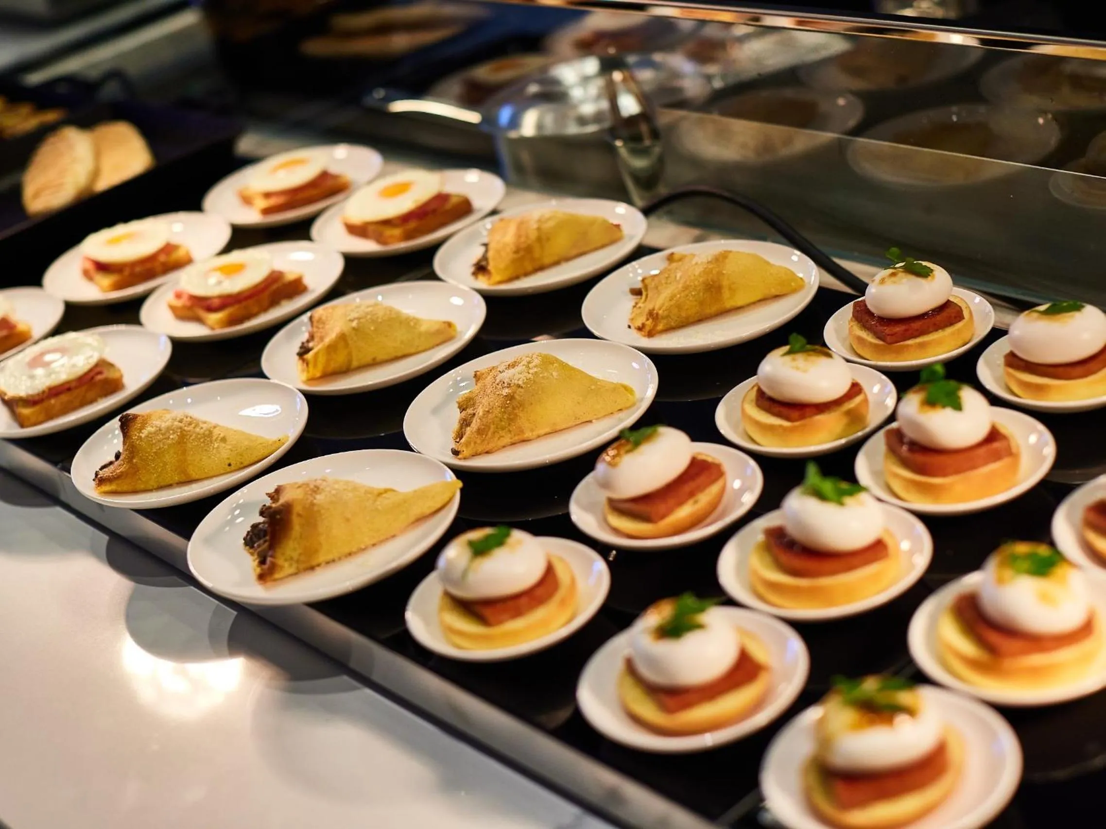 Breakfast in Ryukyu Hotel & Resort Nashiro Beach