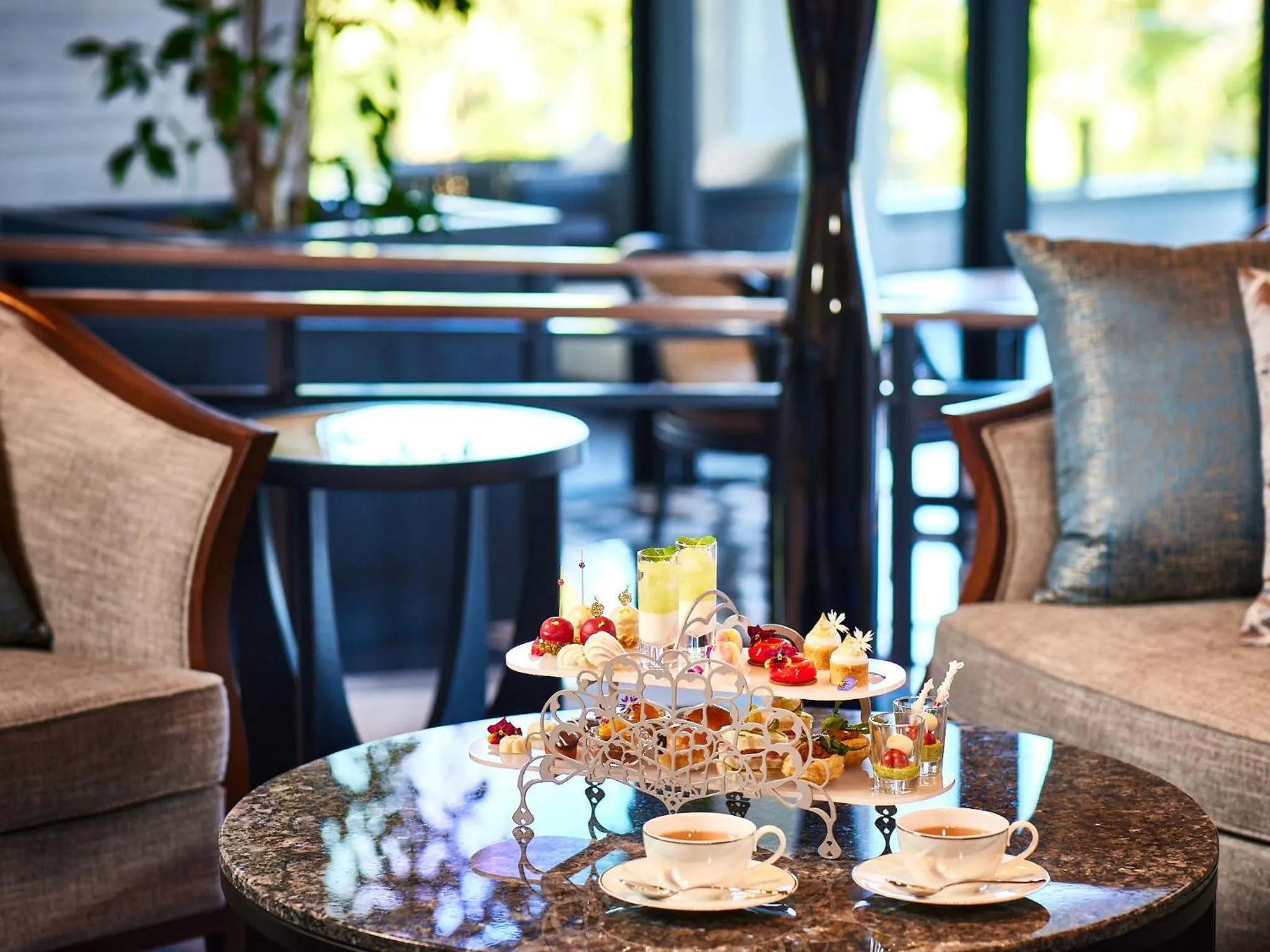 Lounge or bar in Ryukyu Hotel & Resort Nashiro Beach