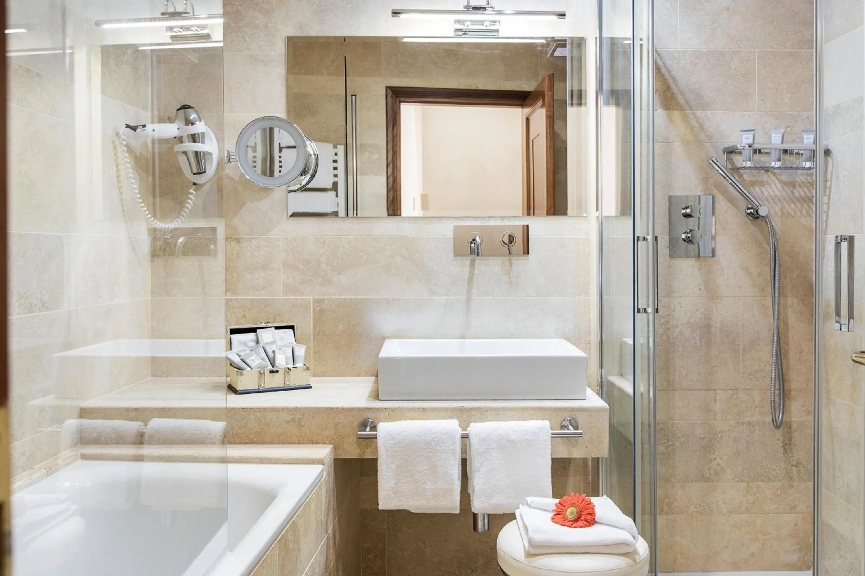 Bathroom in Hotel Barocco