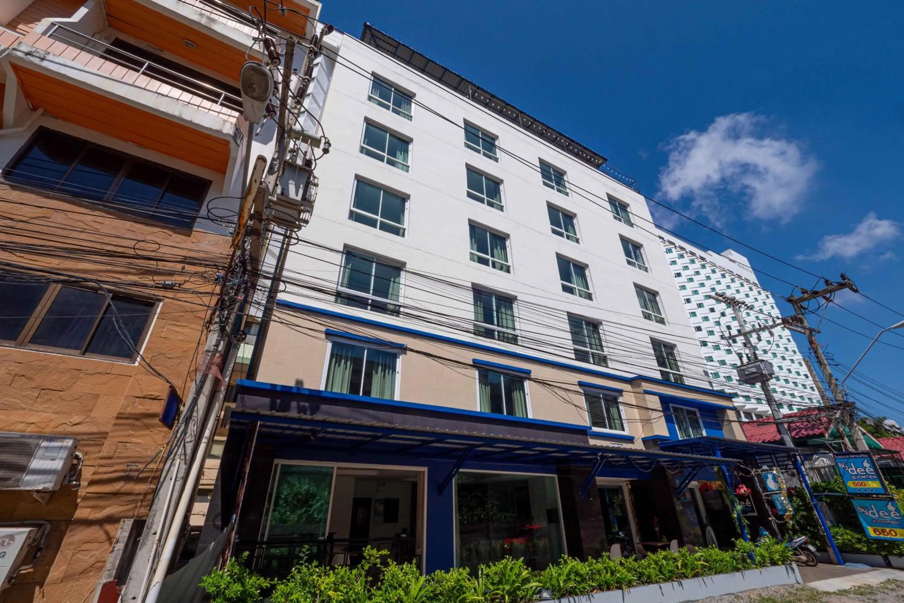 Property building in By Dee at Jomtien