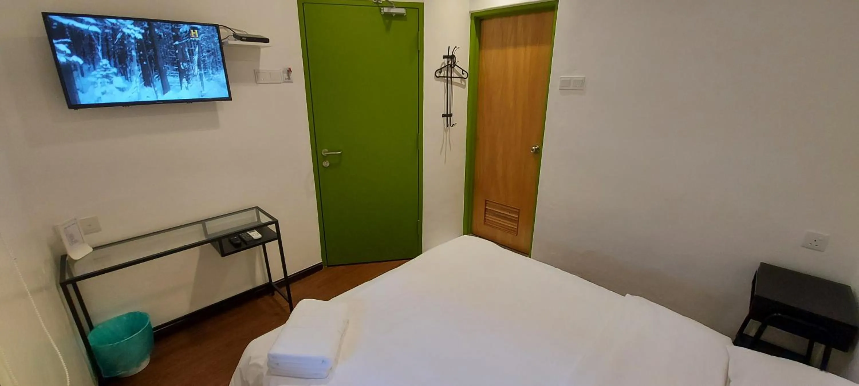 Photo of the whole room, Bed in Olive Bedz Hotel