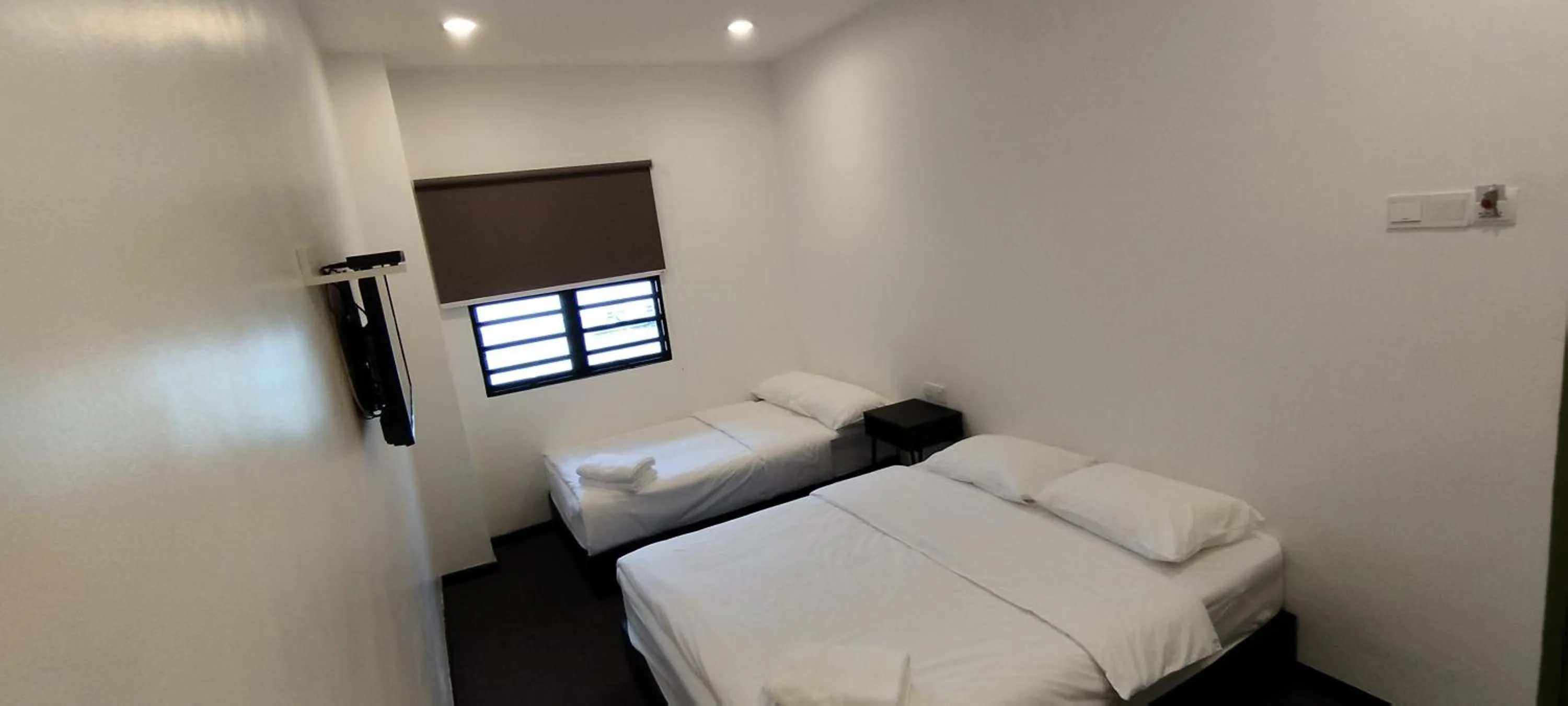 Photo of the whole room, Bed in Olive Bedz Hotel