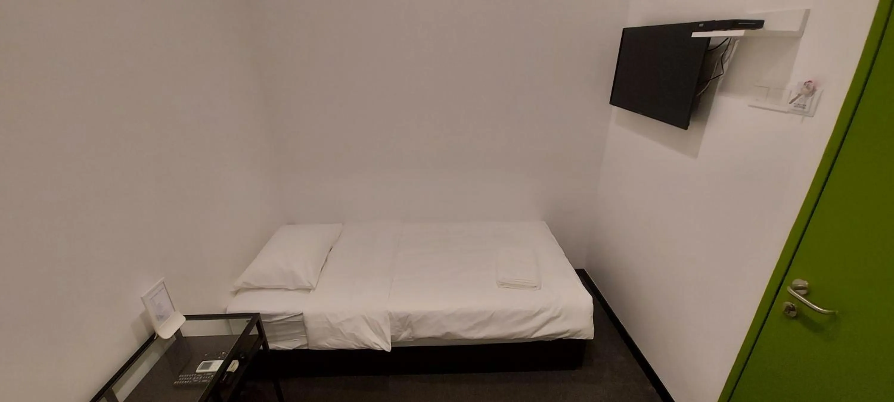 Photo of the whole room, Bed in Olive Bedz Hotel