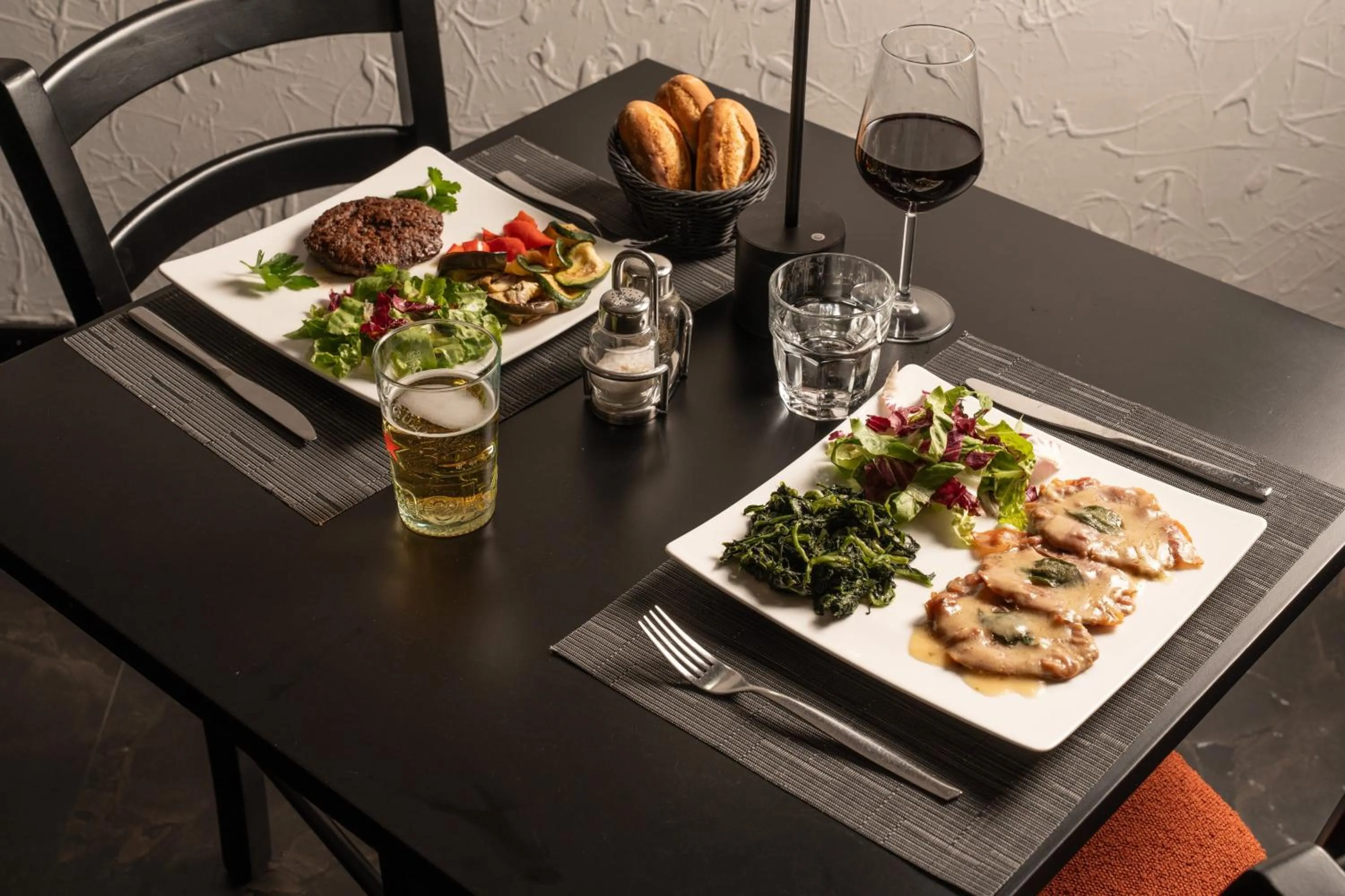 Restaurant/places to eat in Garner Hotel Rome Aurelia by IHG