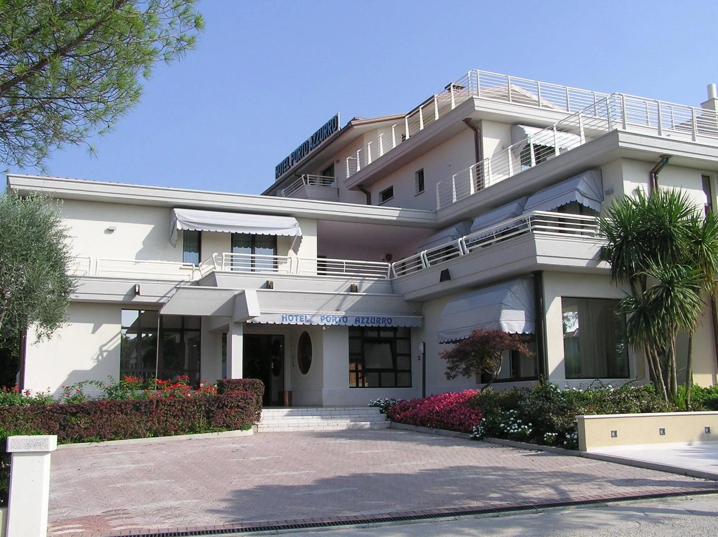 Facade/entrance in Hotel Porto Azzurro