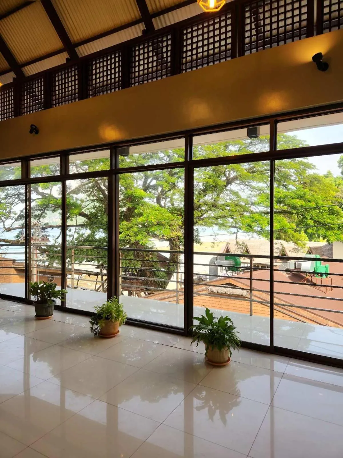 Day in Inngo Tourist Inn