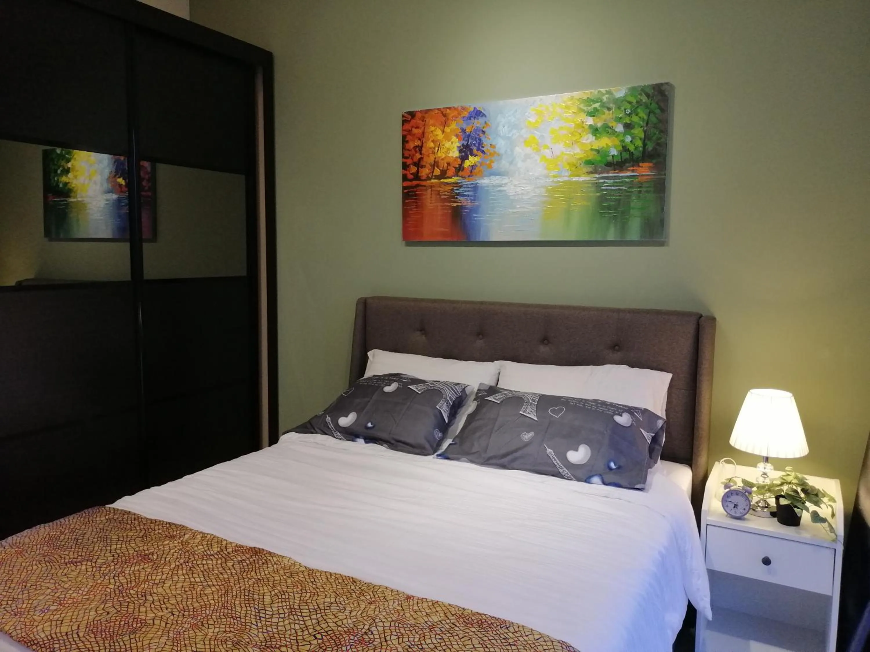 Bed in Astetica Residences @ Seri Kembangan