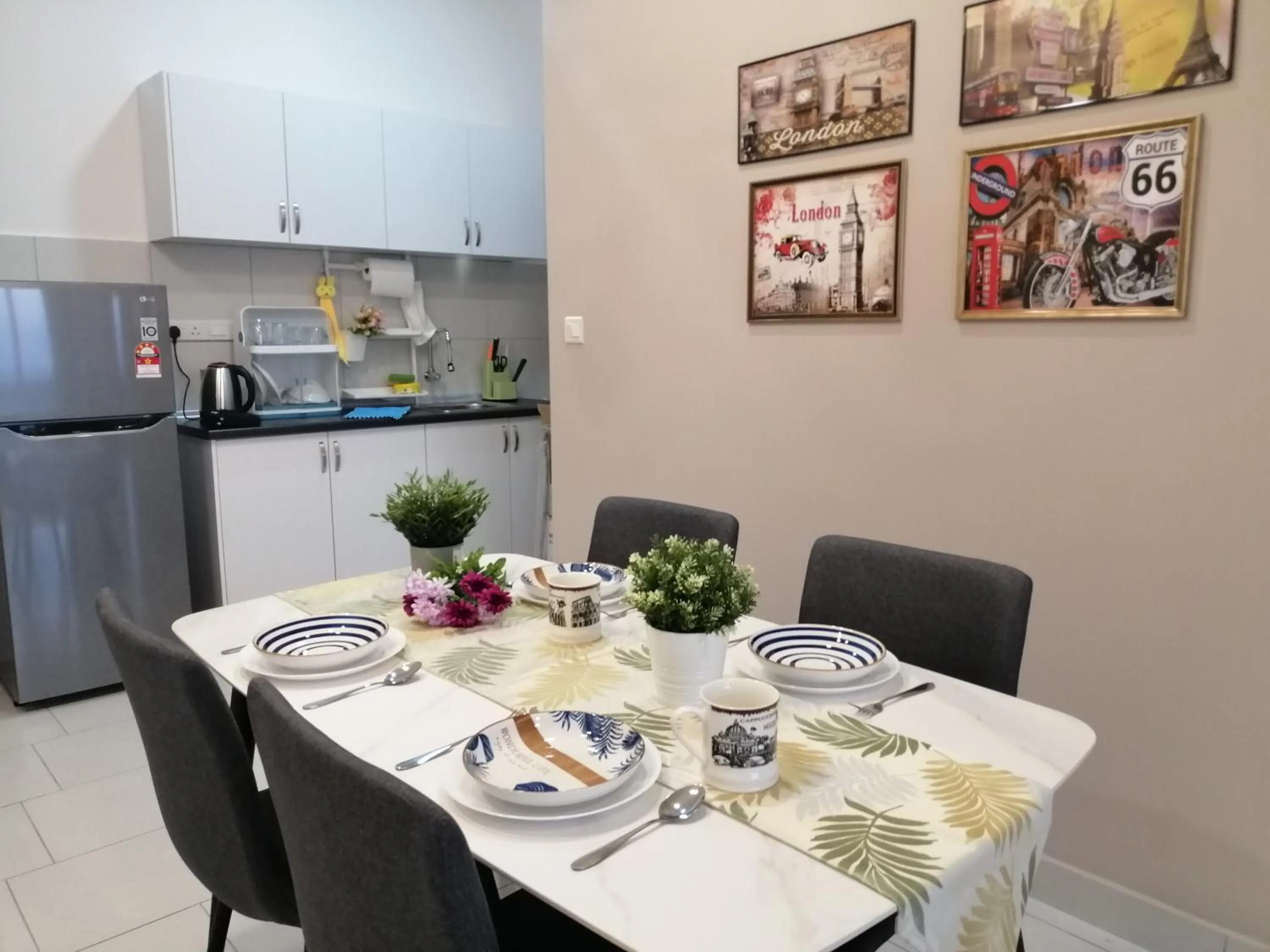 Kitchen or kitchenette in Astetica Residences @ Seri Kembangan