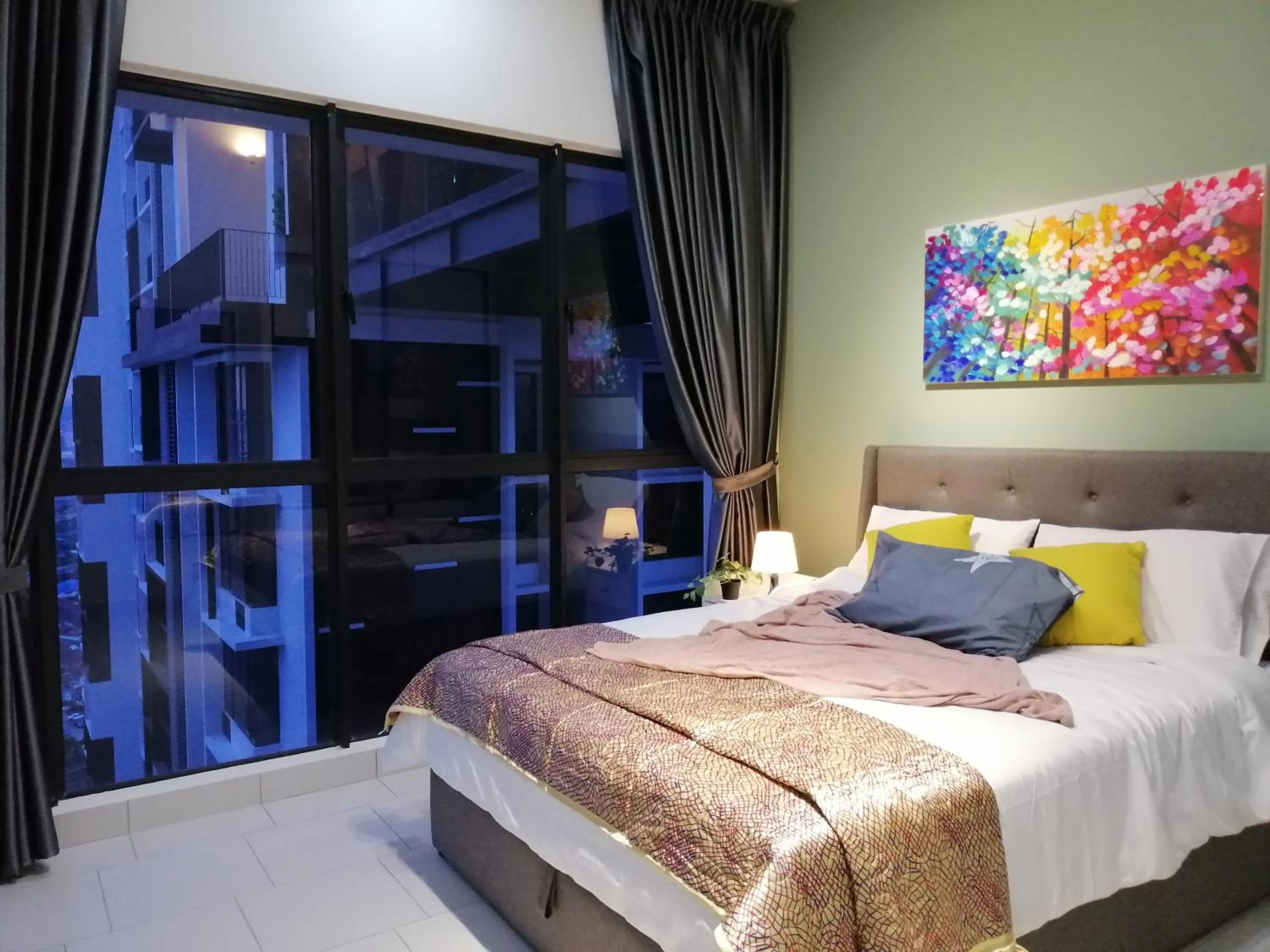 Bed in Astetica Residences @ Seri Kembangan