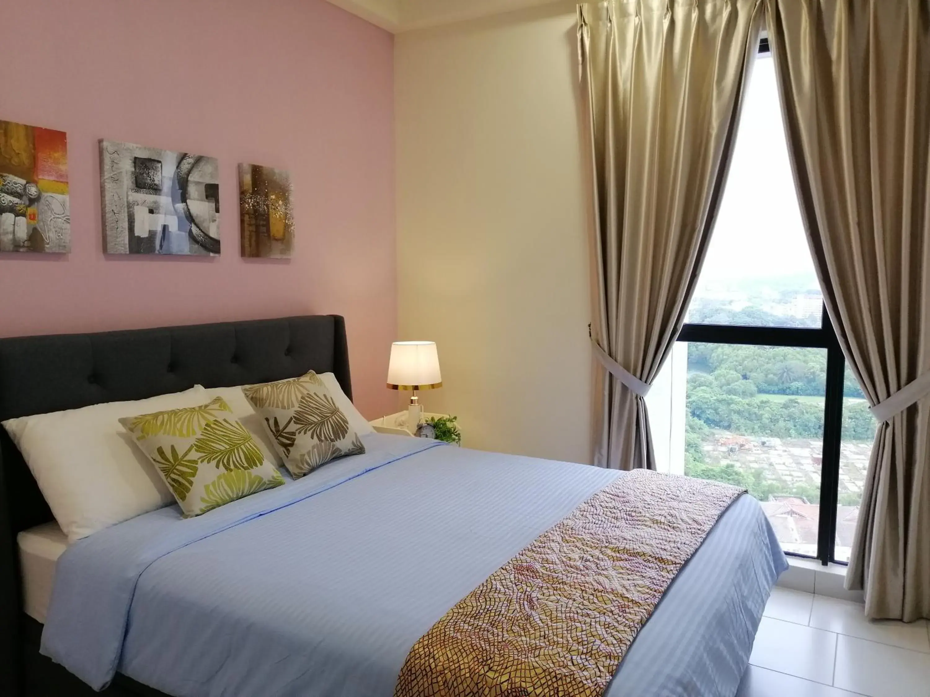 Deluxe Queen Suite in Astetica Residences @ Seri Kembangan Deluxe Queen Suite in Astetica Residences @ Seri Kembangan