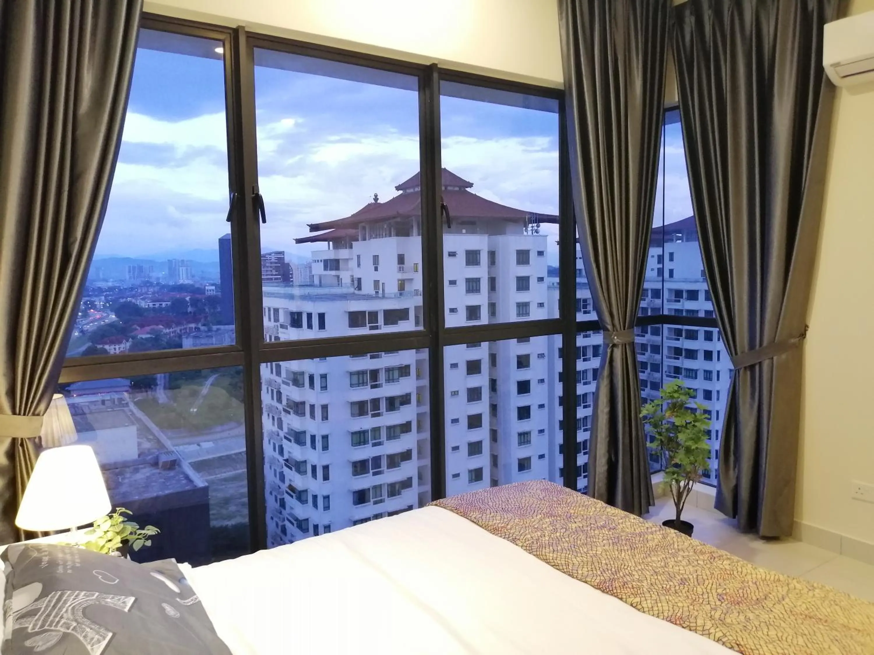 Nearby landmark, Bed in Astetica Residences @ Seri Kembangan